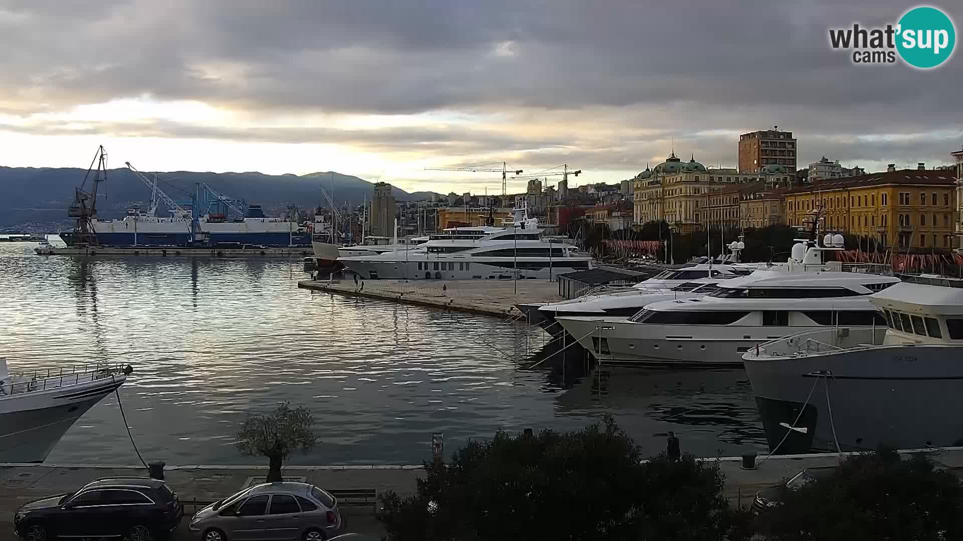 La Riva y Marina en Rijeka – Webcam en vivo Croacia