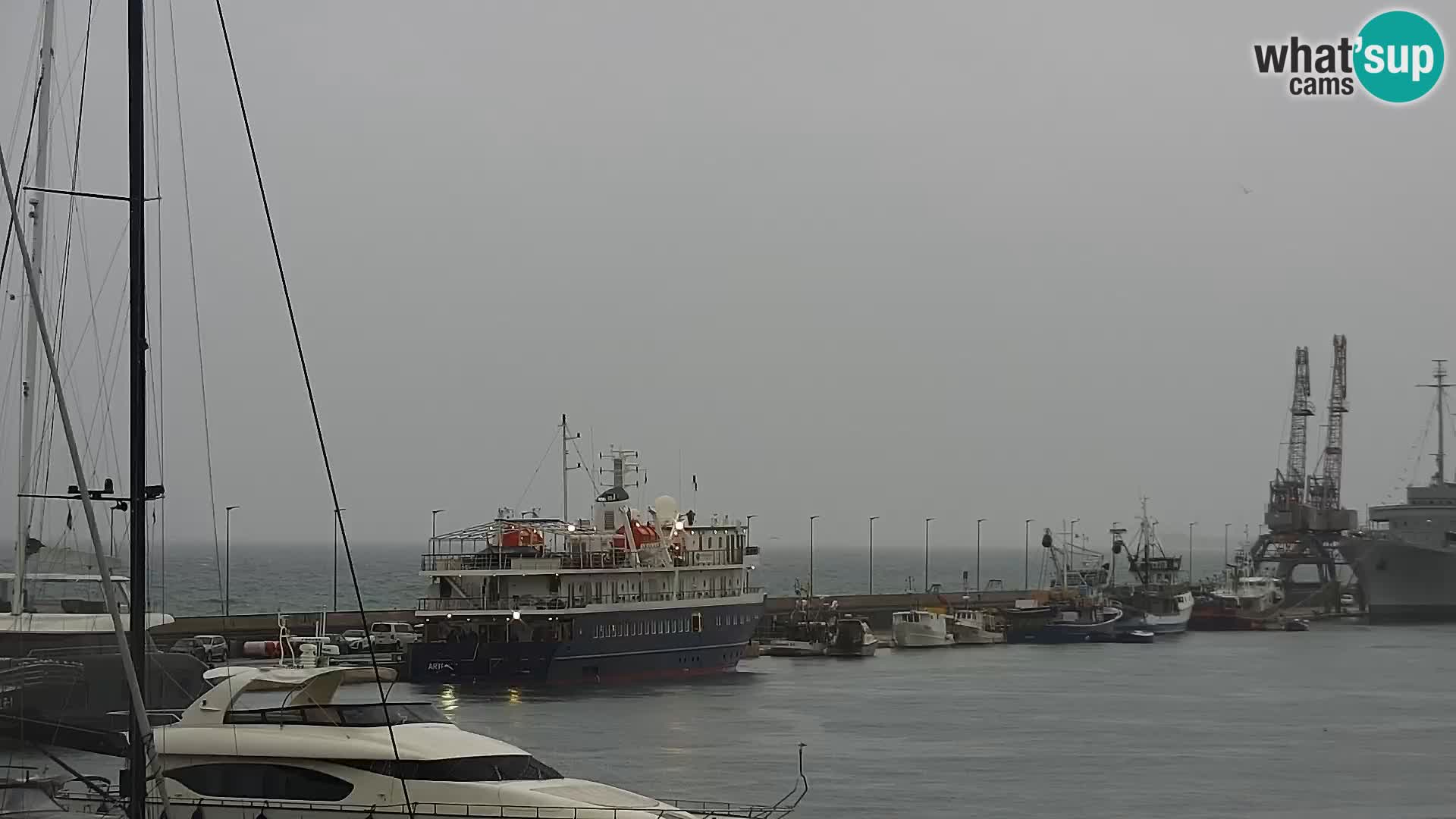La Riva e la Marina a Rijeka (Fiume) – Live Webcam Croazia