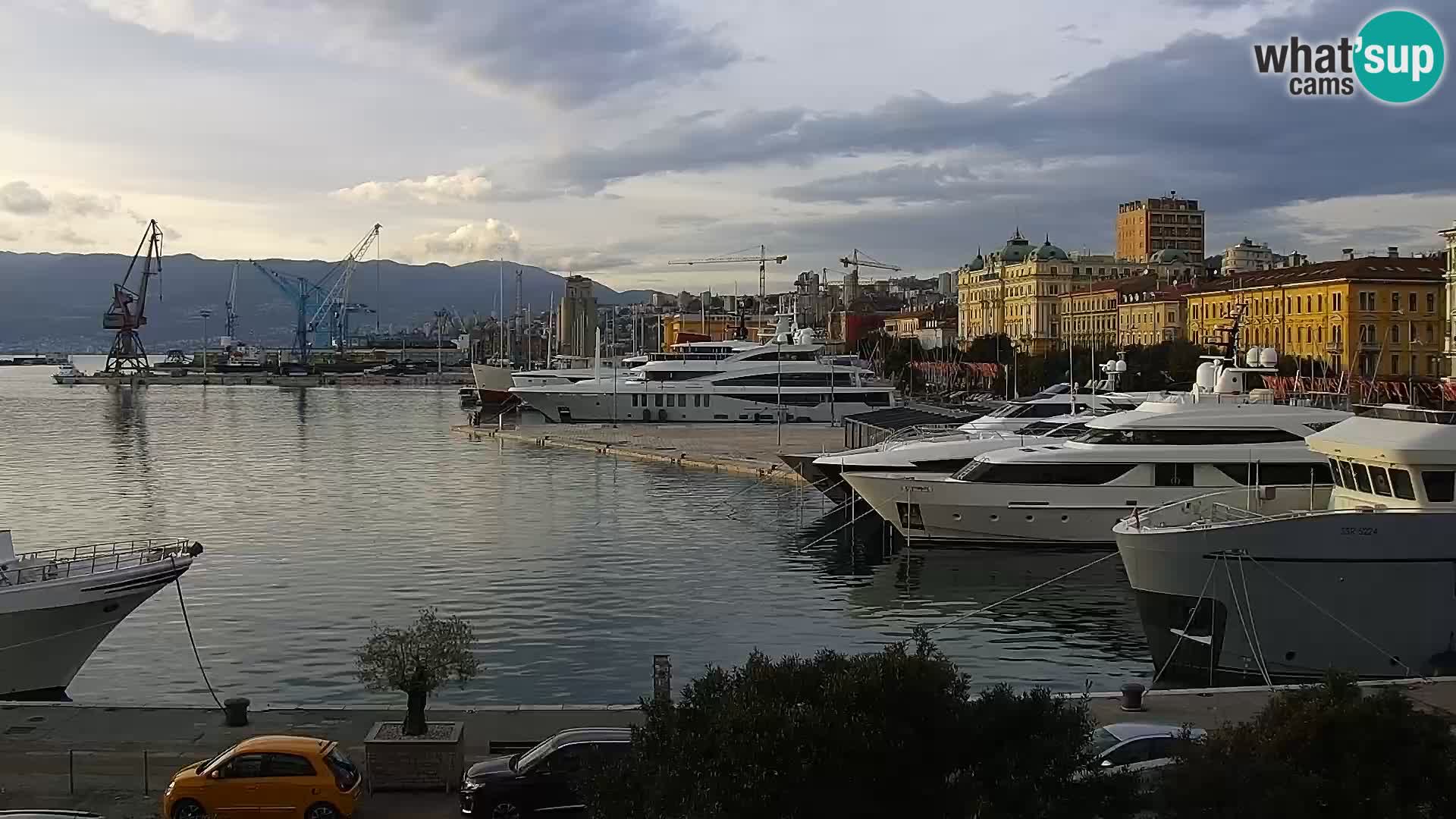 La Riva et Marina à Rijeka – Live Webcam Croatie
