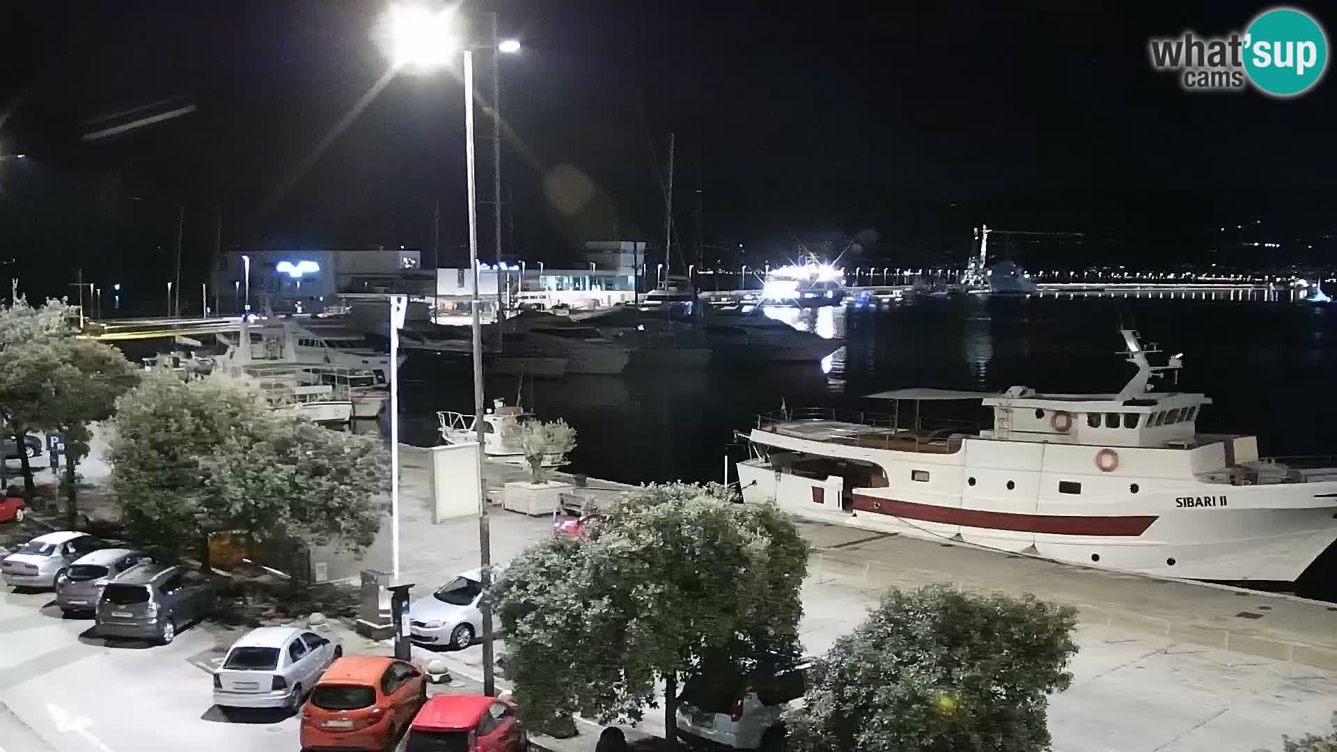 Riva in Marina v Reki – Spletna kamera v živo Hrvaška