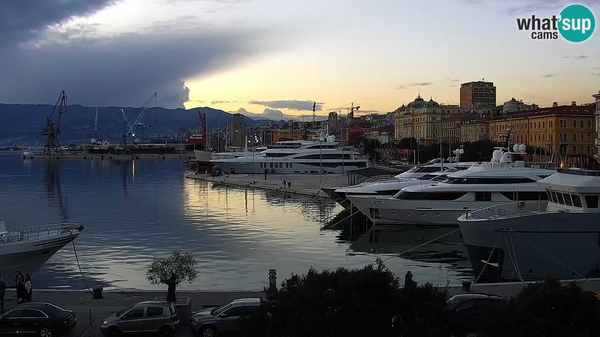 La Riva et Marina à Rijeka – Live Webcam Croatie