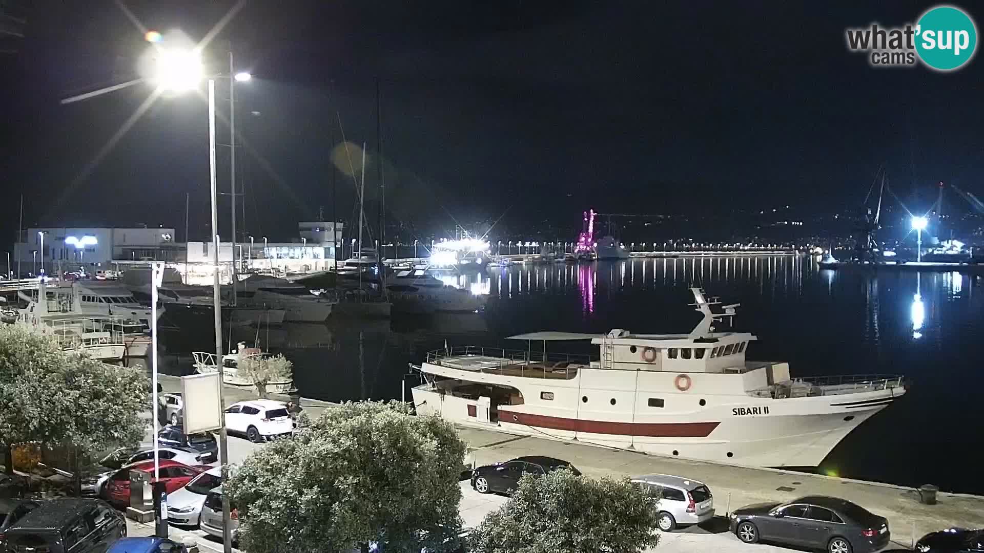 Riva in Marina v Reki – Spletna kamera v živo Hrvaška
