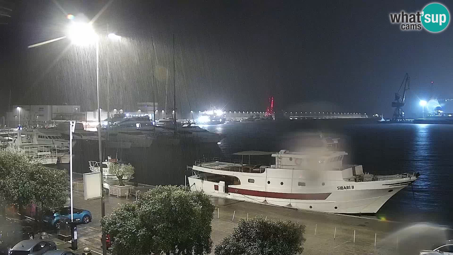 Riva in Marina v Reki – Spletna kamera v živo Hrvaška