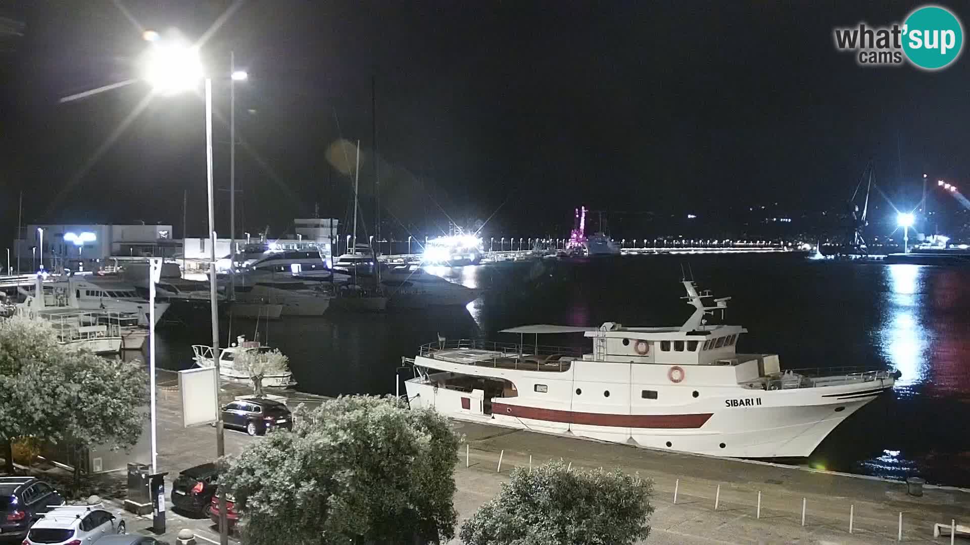 Riva in Marina v Reki – Spletna kamera v živo Hrvaška