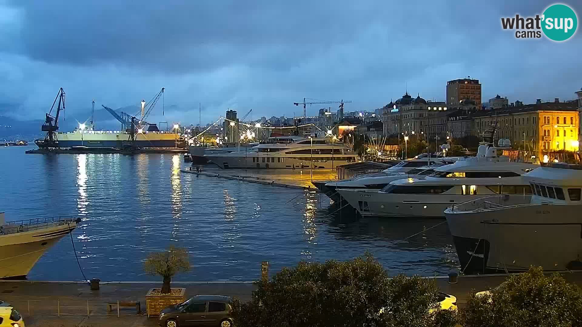 La Riva y Marina en Rijeka – Webcam en vivo Croacia
