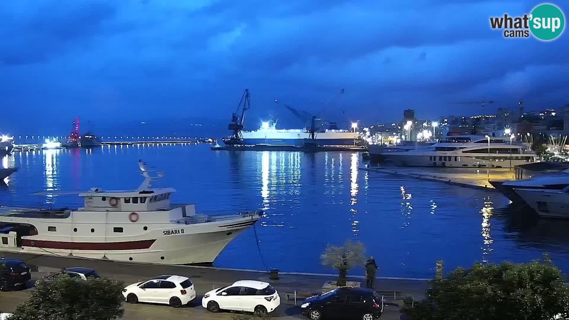 Riva i Marina u Rijeci – Web kamera uživo u Hrvatskoj