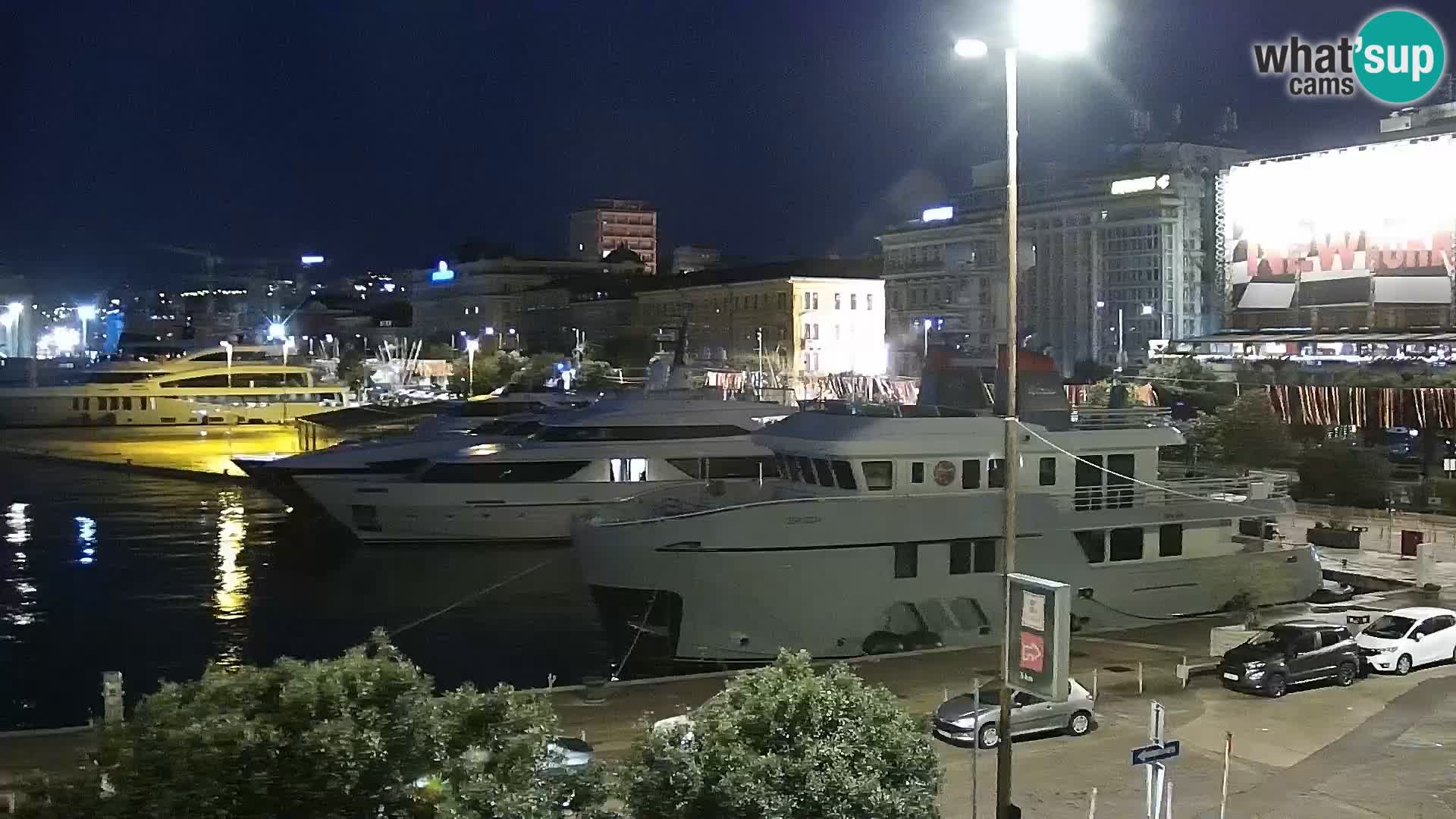 Riva in Marina v Reki – Spletna kamera v živo Hrvaška