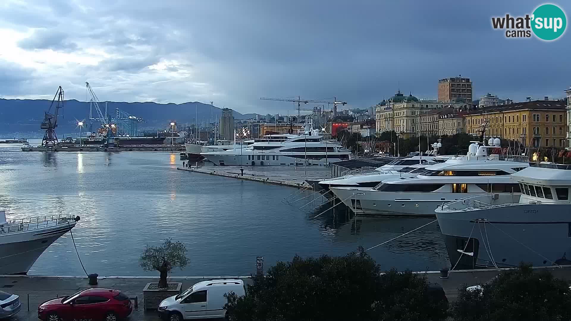 La Riva et Marina à Rijeka – Live Webcam Croatie