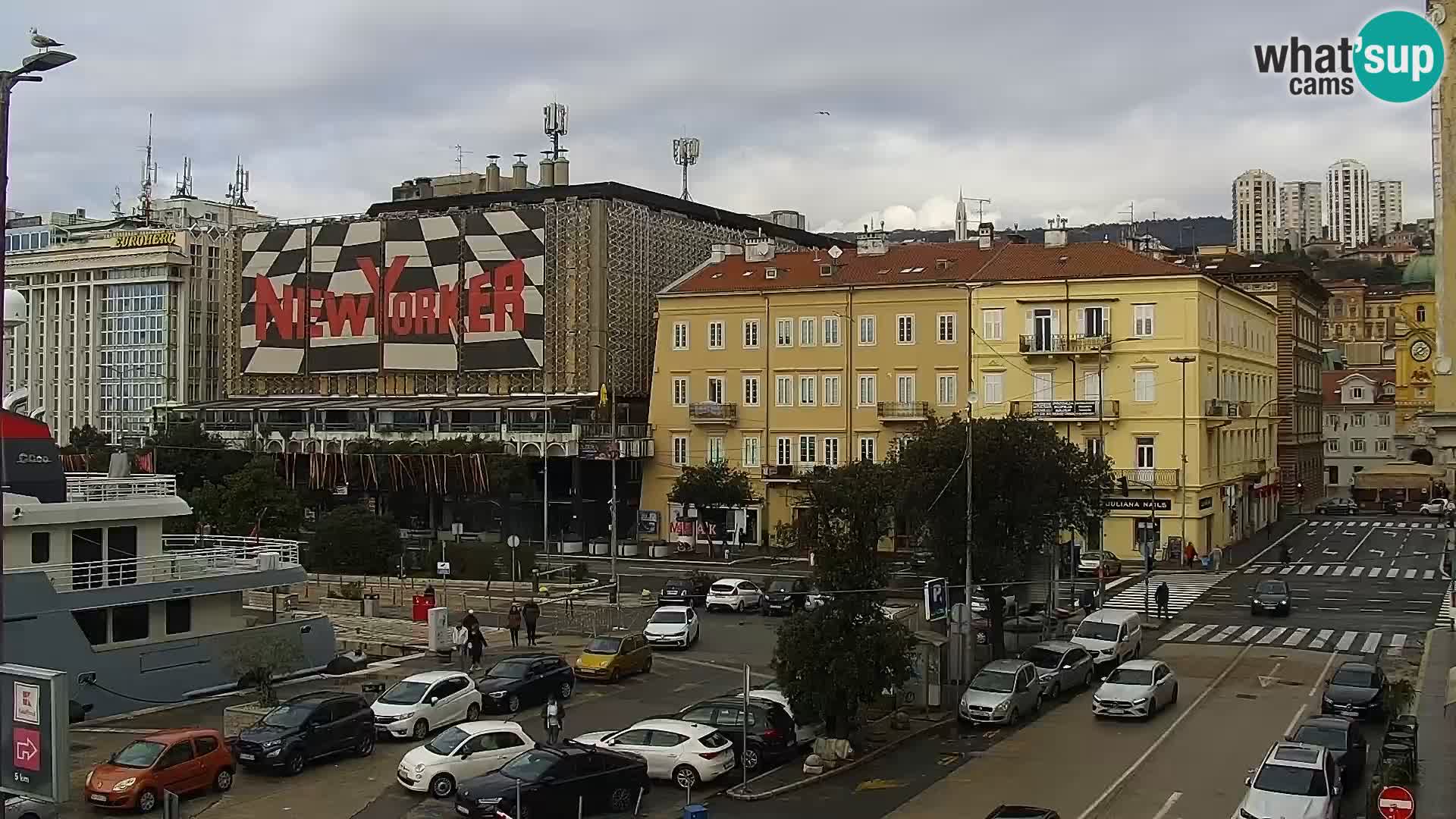 Riva i Marina u Rijeci – Web kamera uživo u Hrvatskoj