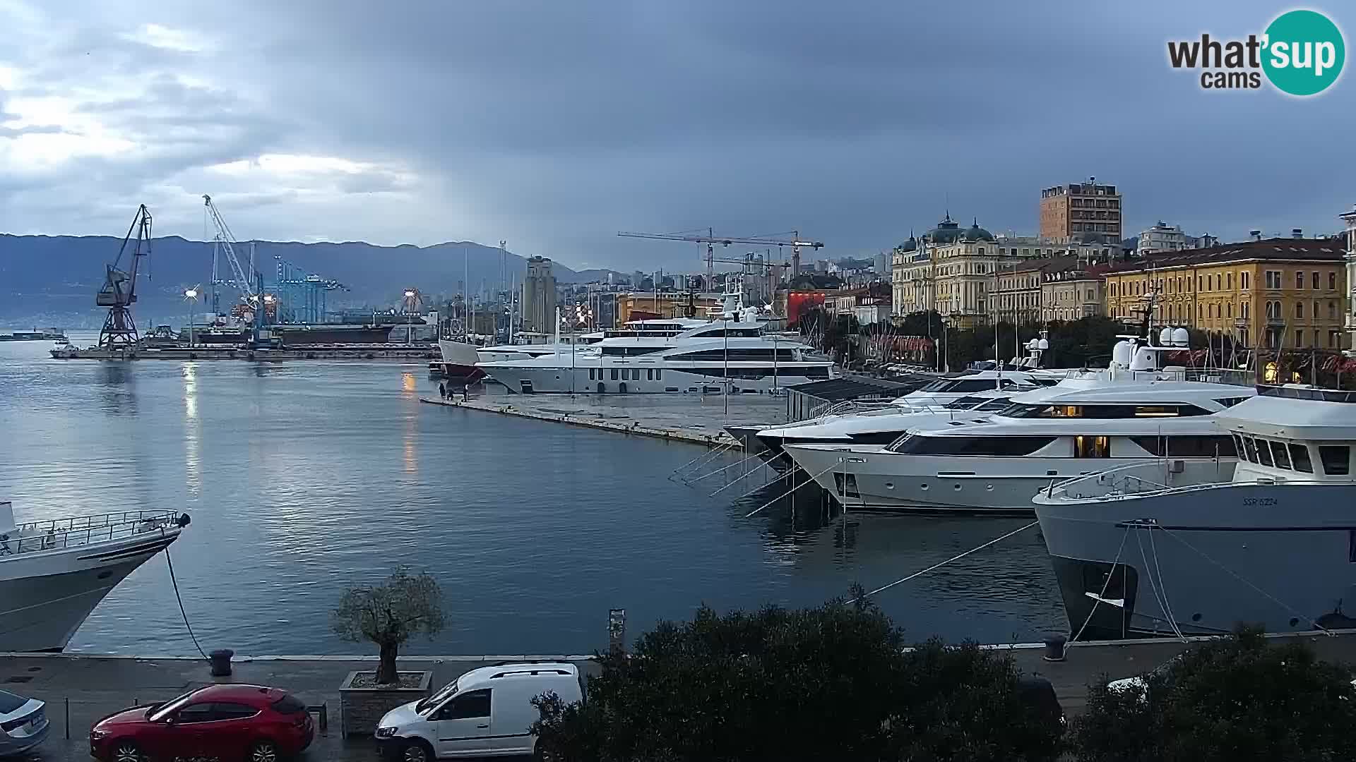 Die Riva und Marina in Rijeka – Live Webcam Kroatien