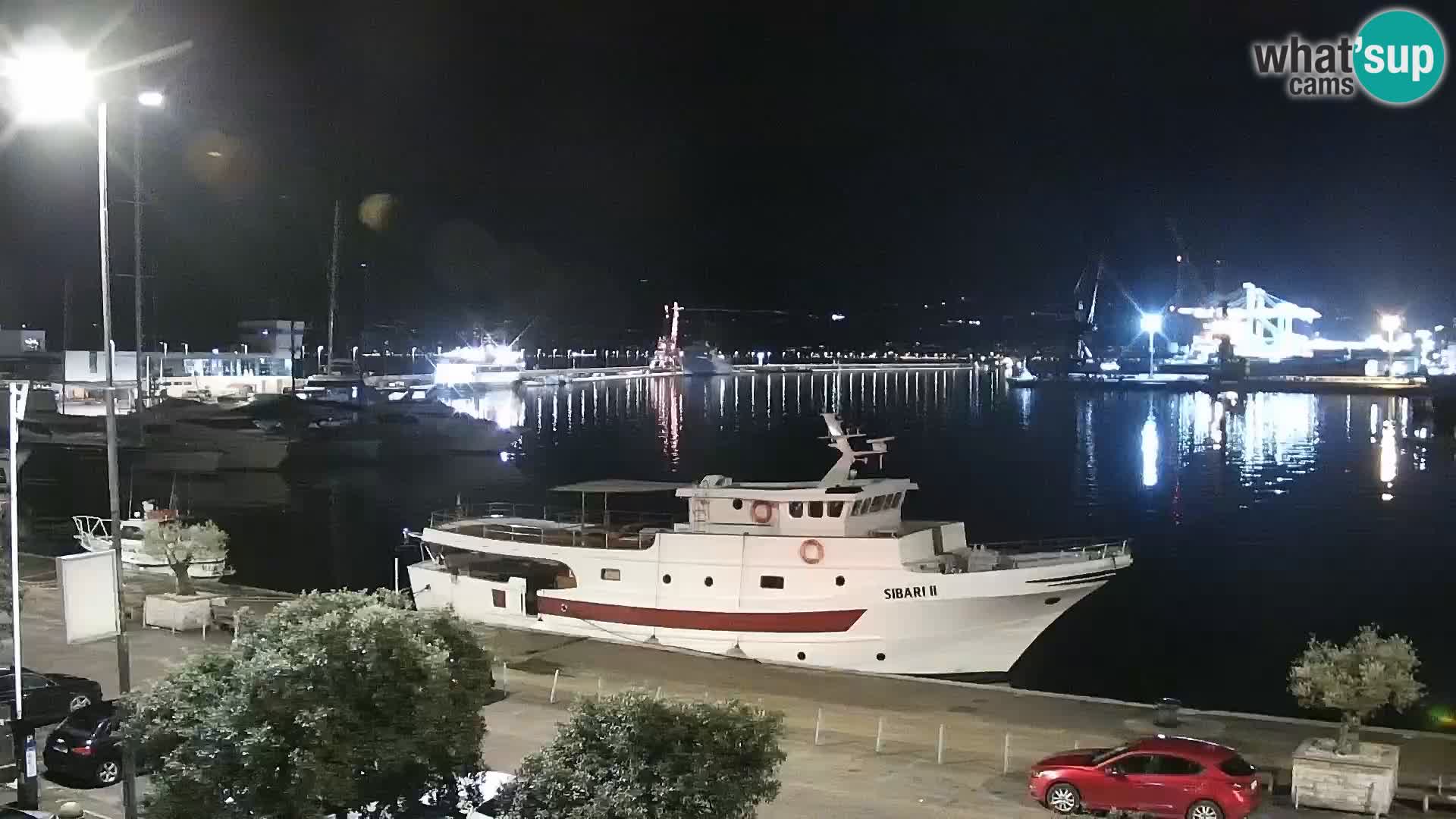 Riva in Marina v Reki – Spletna kamera v živo Hrvaška