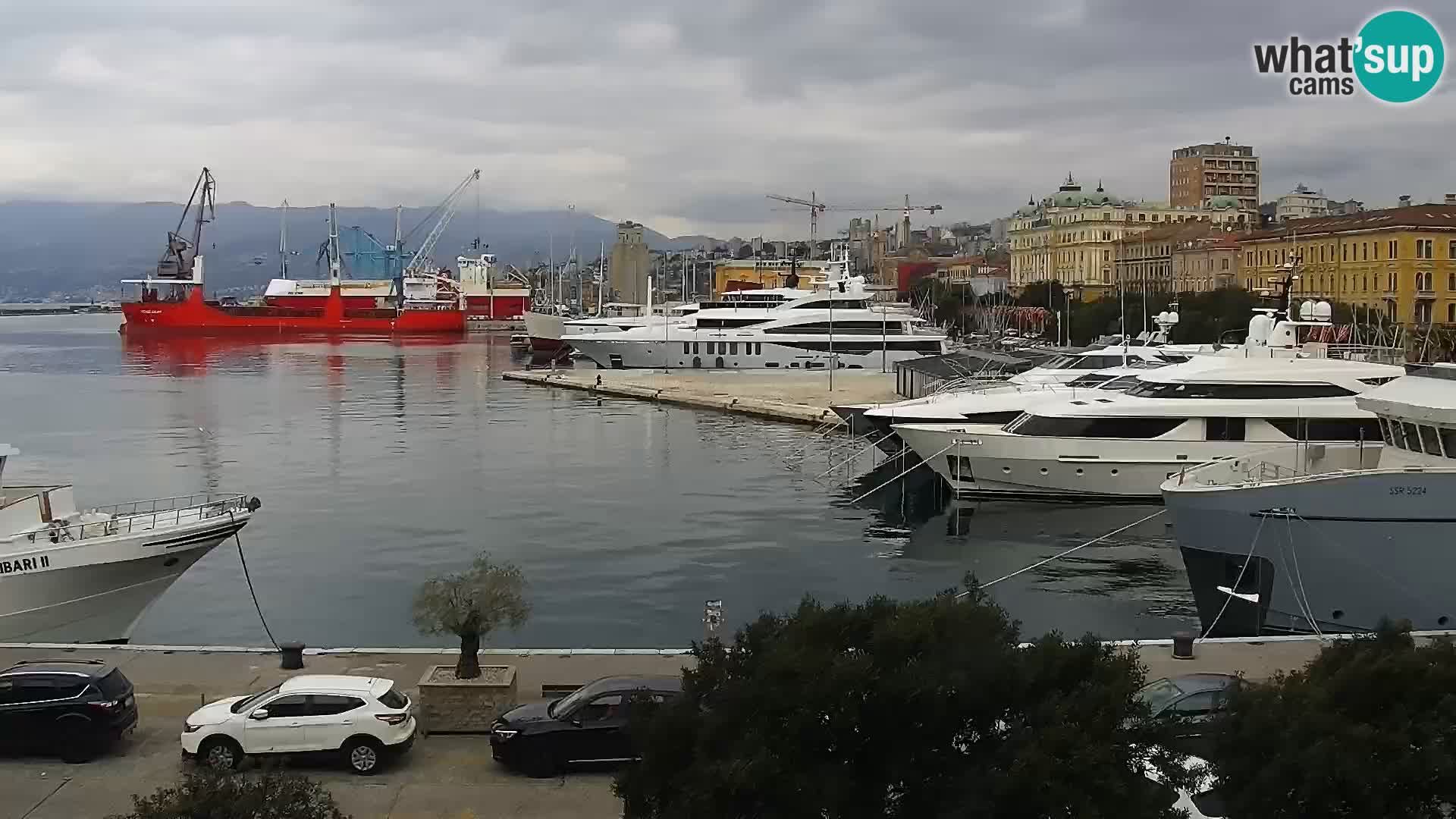 La Riva y Marina en Rijeka – Webcam en vivo Croacia