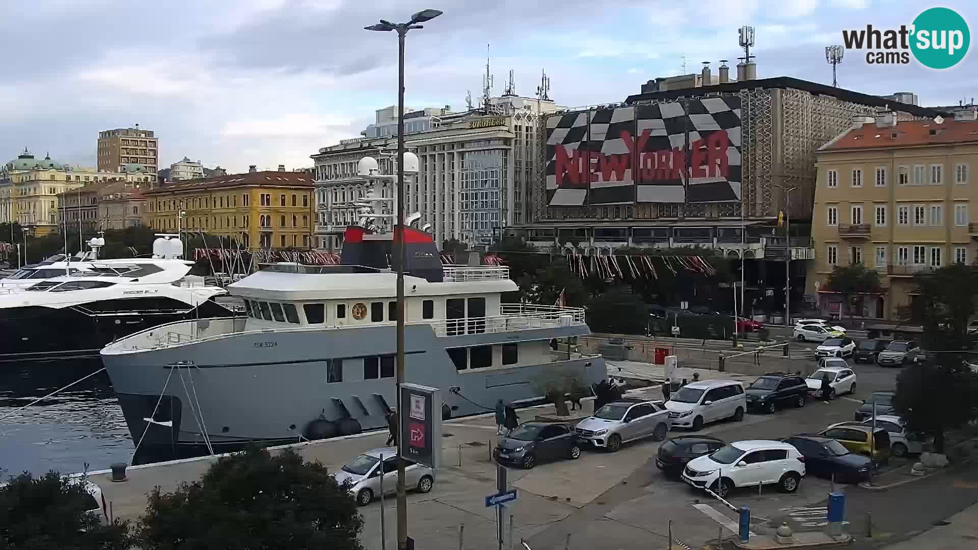 La Riva y Marina en Rijeka – Webcam en vivo Croacia