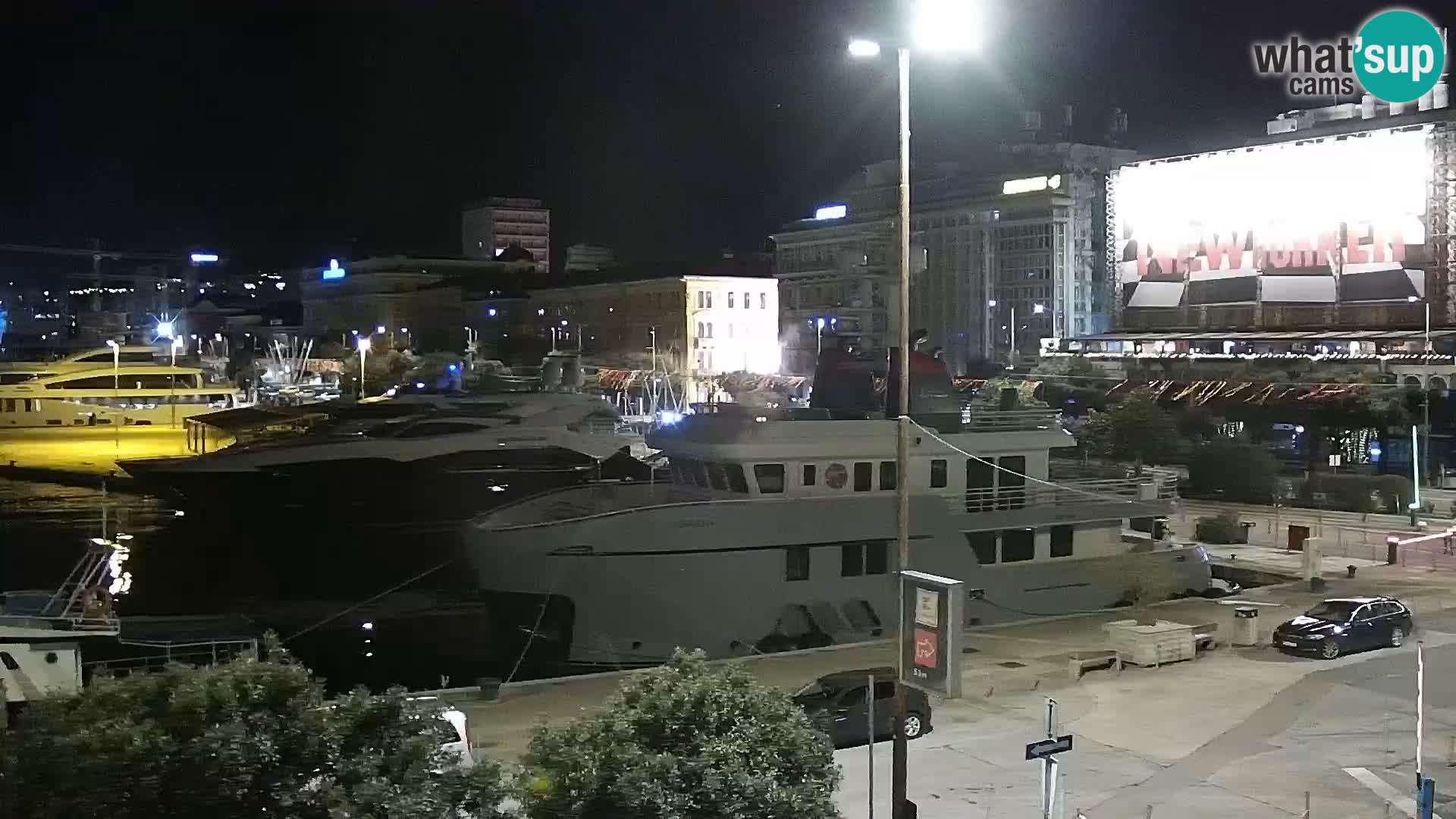 Riva in Marina v Reki – Spletna kamera v živo Hrvaška