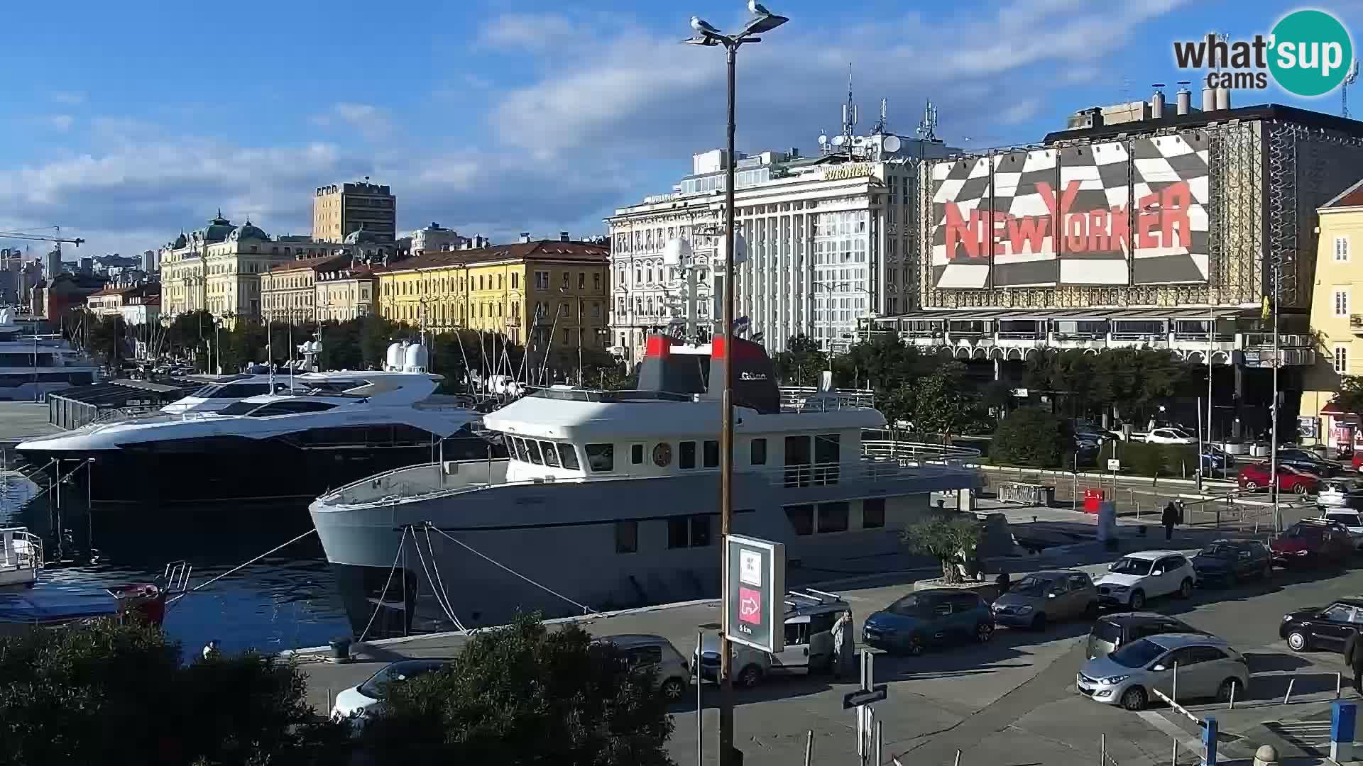 Riva in Marina v Reki – Spletna kamera v živo Hrvaška