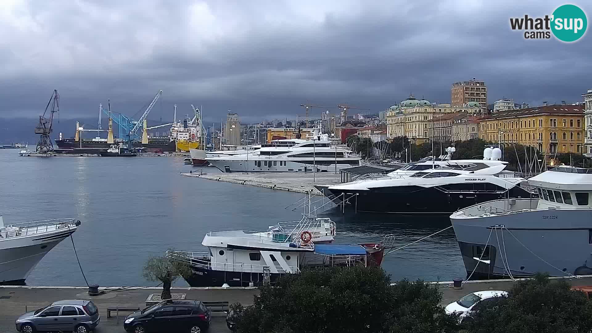 La Riva y Marina en Rijeka – Webcam en vivo Croacia