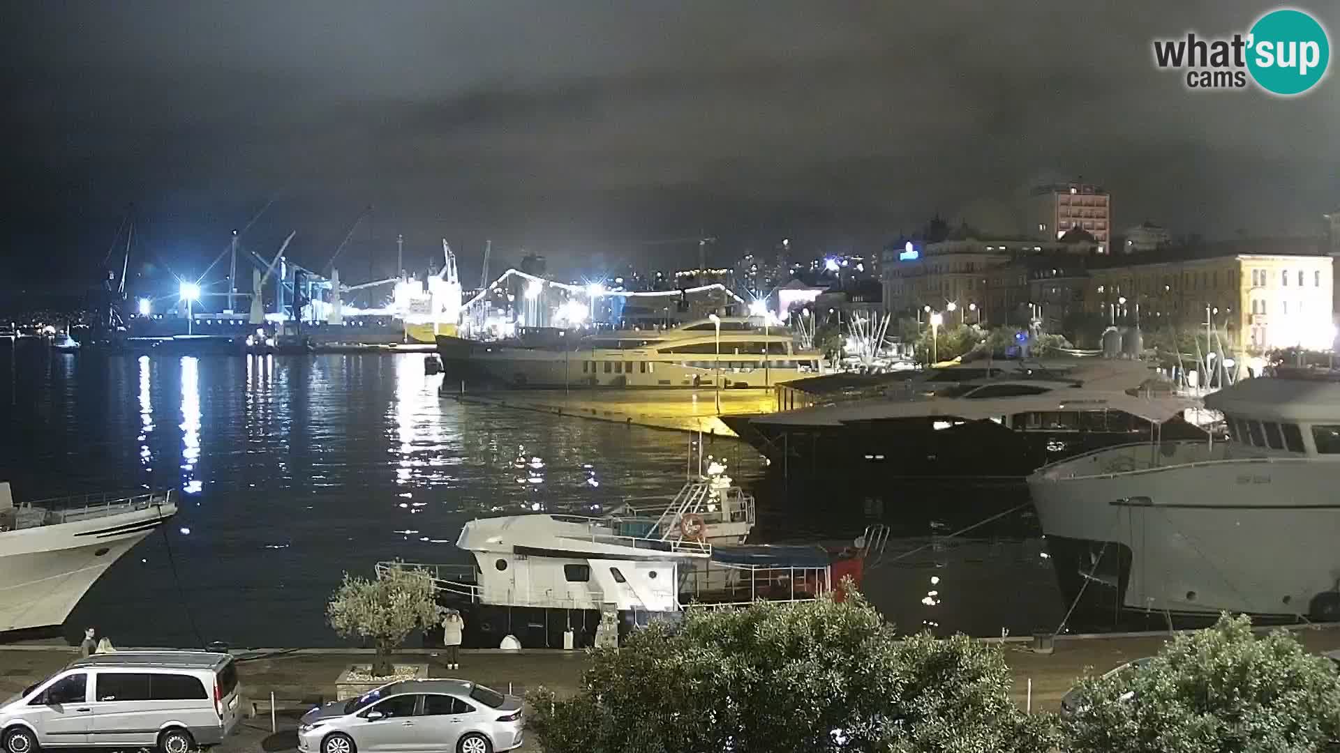Riva in Marina v Reki – Spletna kamera v živo Hrvaška