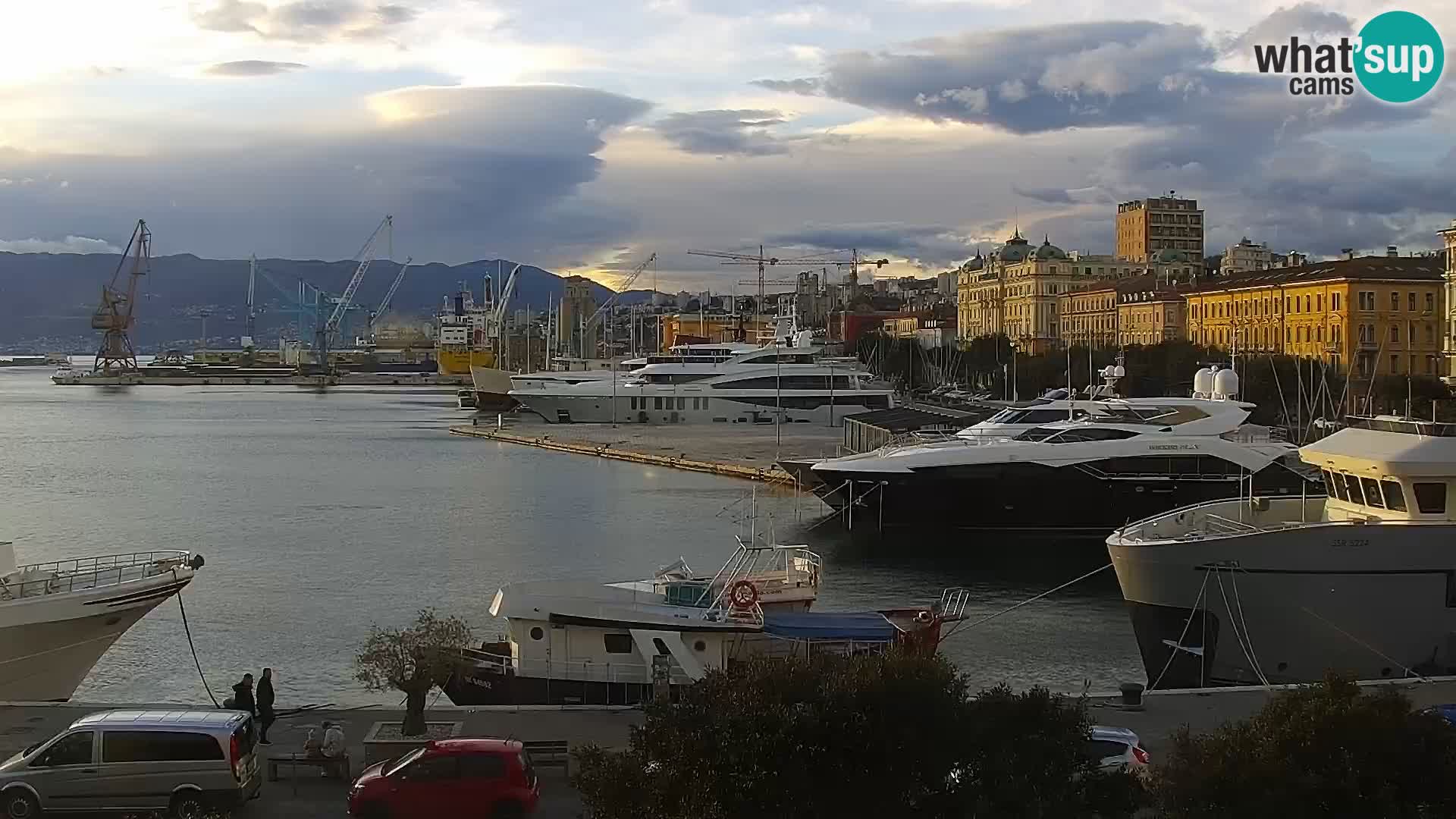La Riva et Marina à Rijeka – Live Webcam Croatie
