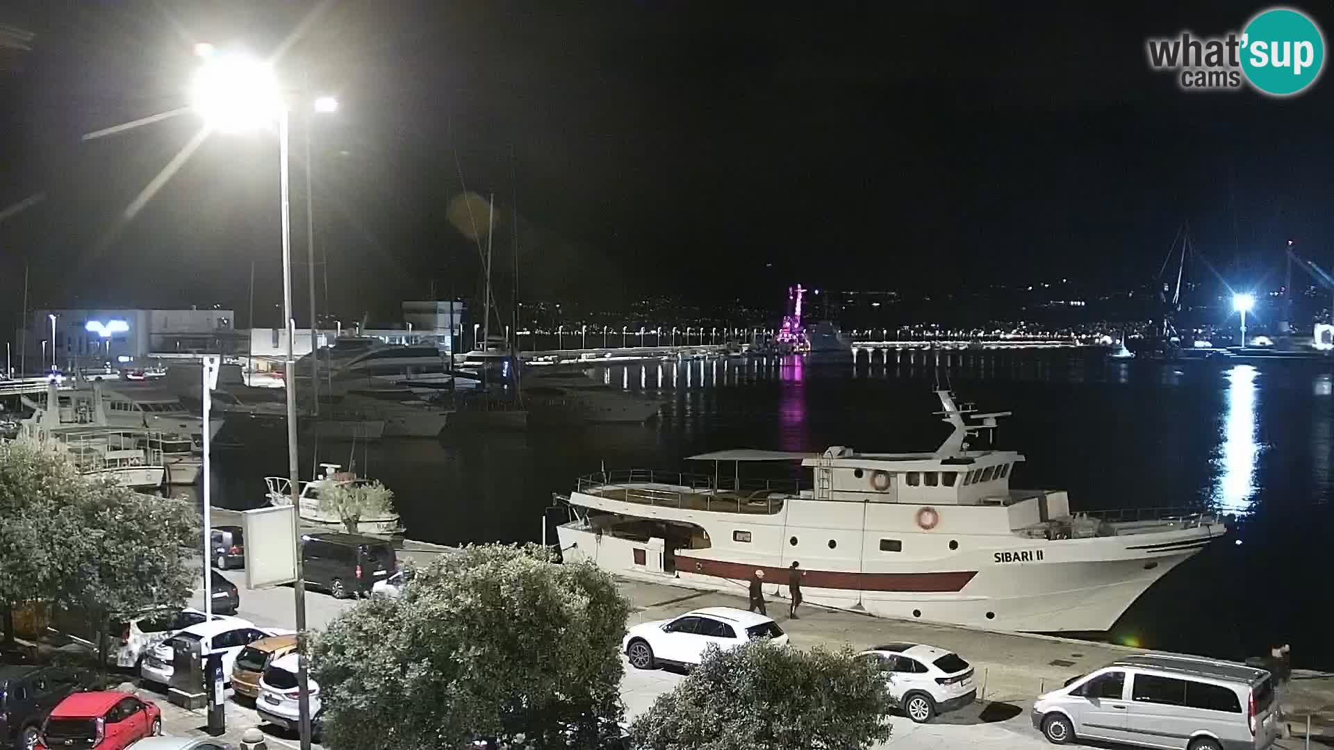 Riva in Marina v Reki – Spletna kamera v živo Hrvaška