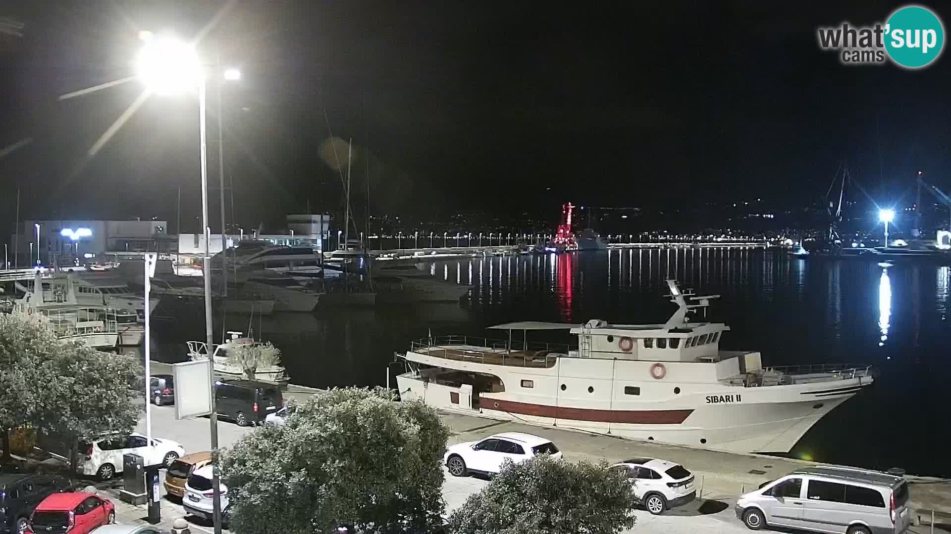 Riva in Marina v Reki – Spletna kamera v živo Hrvaška