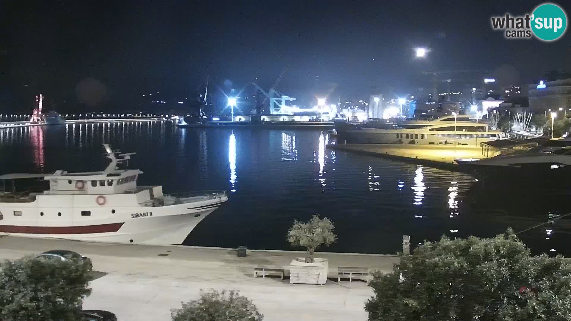 Riva i Marina u Rijeci – Web kamera uživo u Hrvatskoj