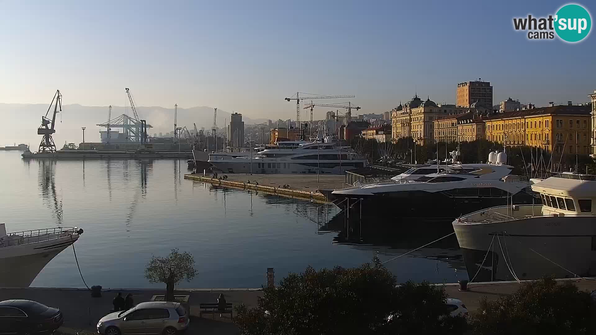Riva i Marina u Rijeci – Web kamera uživo u Hrvatskoj