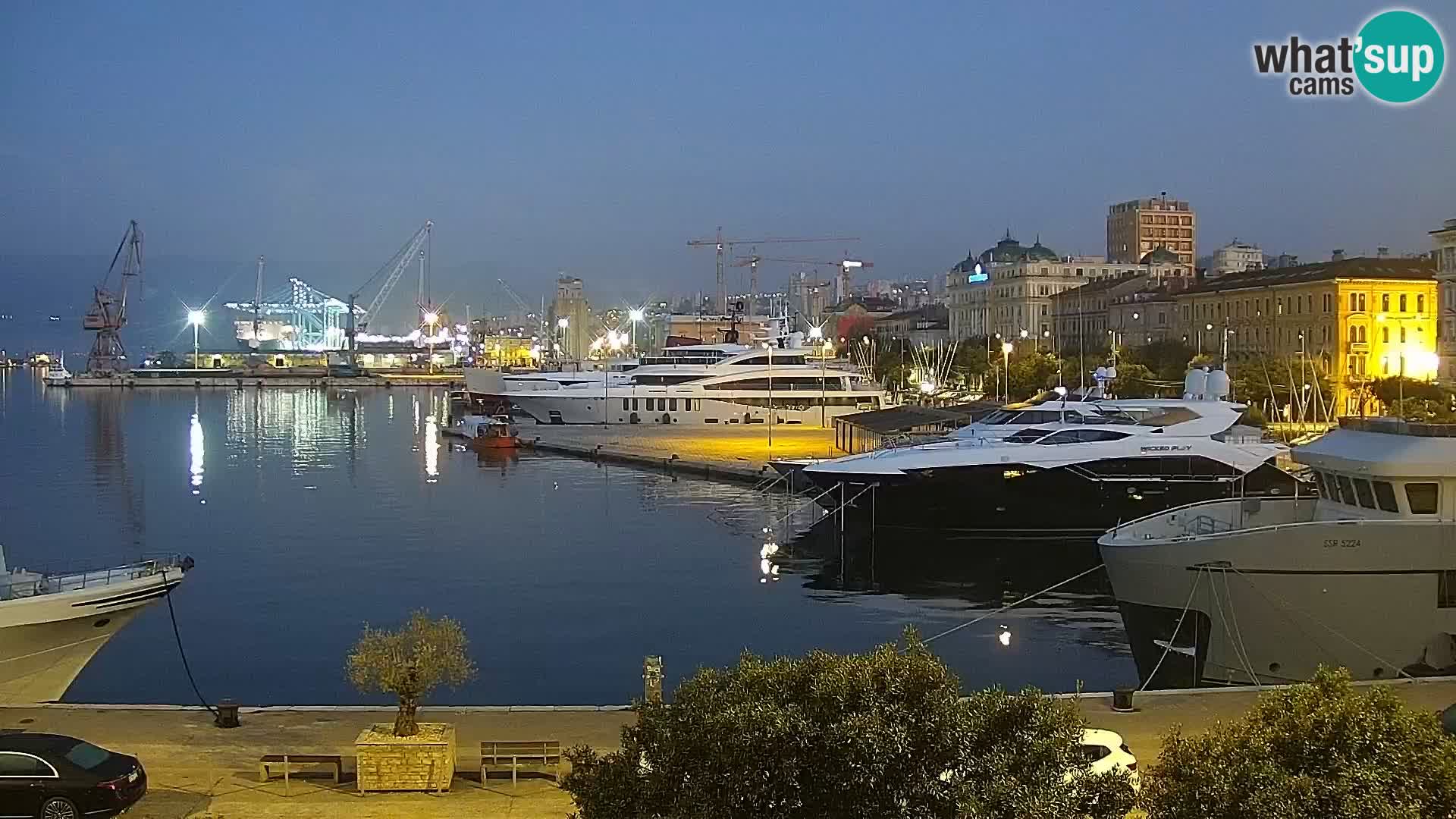 La Riva y Marina en Rijeka – Webcam en vivo Croacia