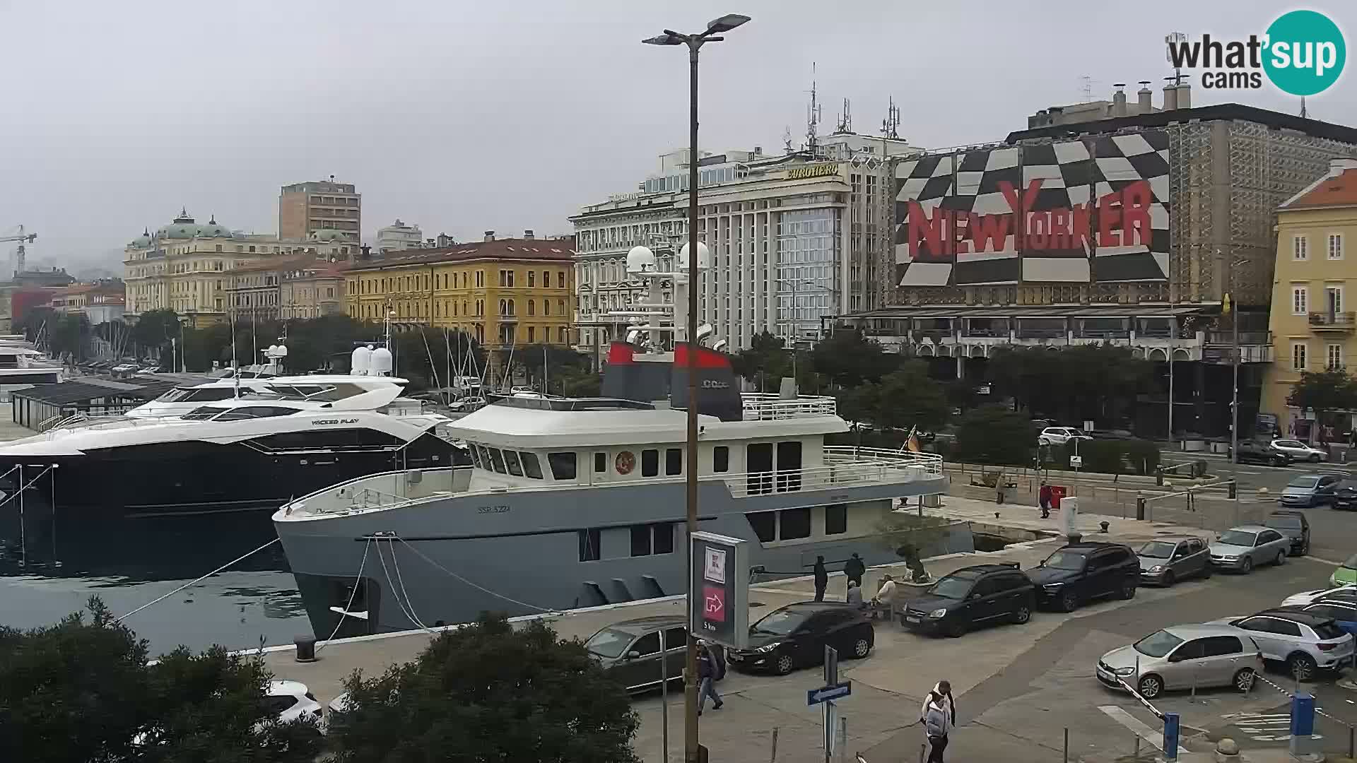 Riva i Marina u Rijeci – Web kamera uživo u Hrvatskoj