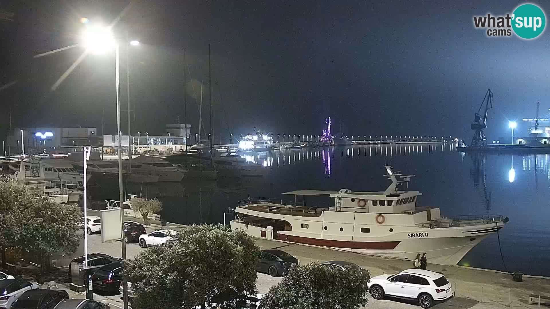 Riva in Marina v Reki – Spletna kamera v živo Hrvaška