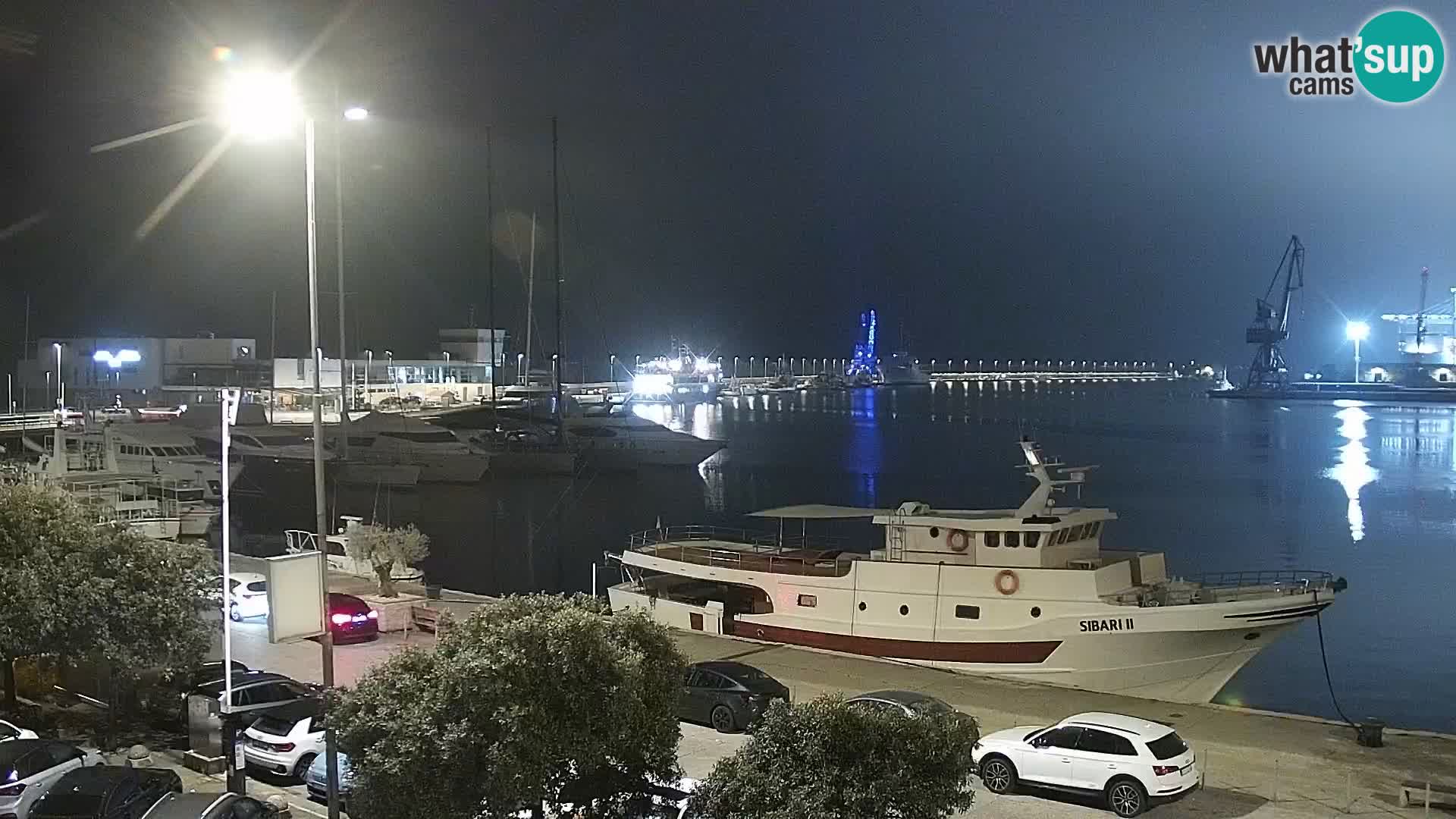 Riva in Marina v Reki – Spletna kamera v živo Hrvaška