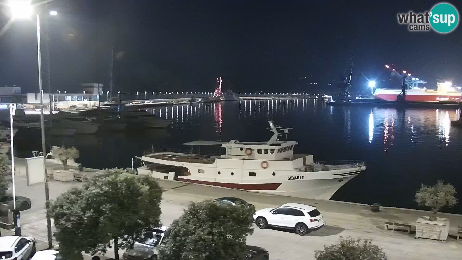 Riva in Marina v Reki – Spletna kamera v živo Hrvaška