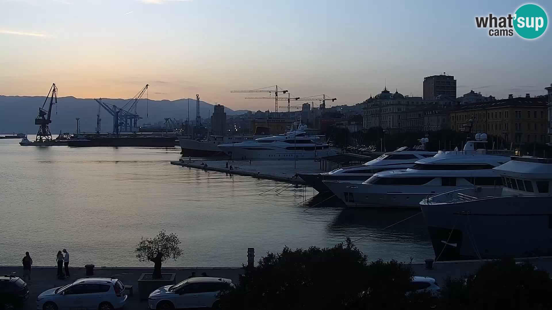 La Riva y Marina en Rijeka – Webcam en vivo Croacia