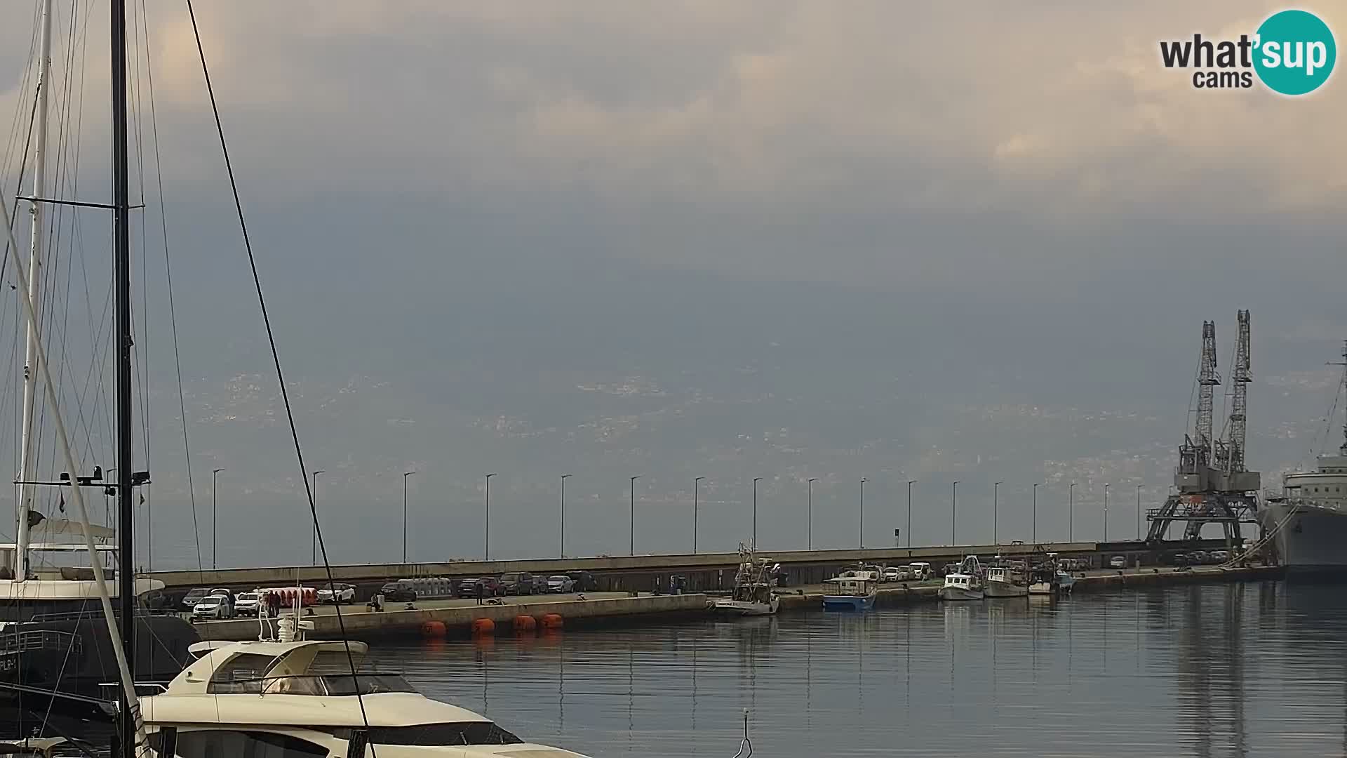 La Riva y Marina en Rijeka – Webcam en vivo Croacia
