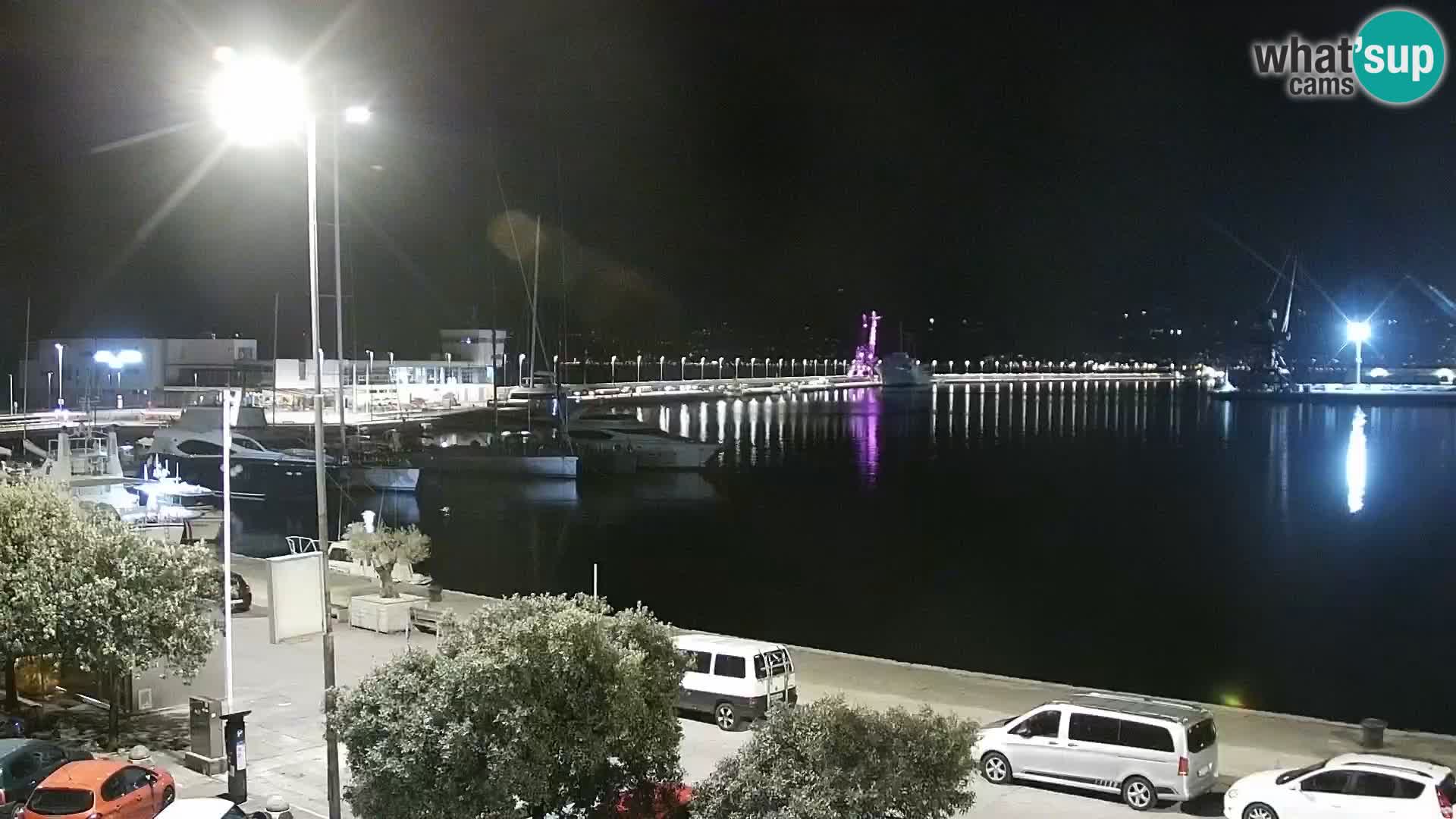 Riva in Marina v Reki – Spletna kamera v živo Hrvaška