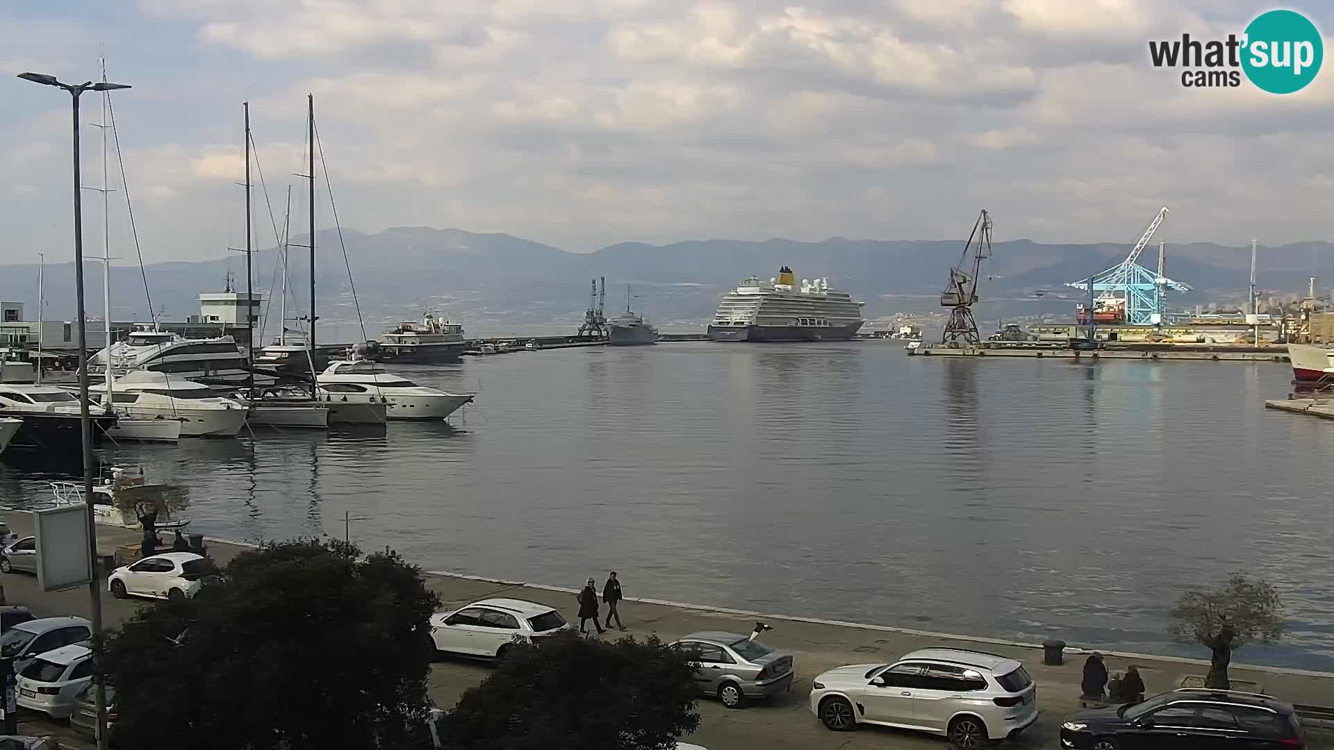 La Riva y Marina en Rijeka – Webcam en vivo Croacia