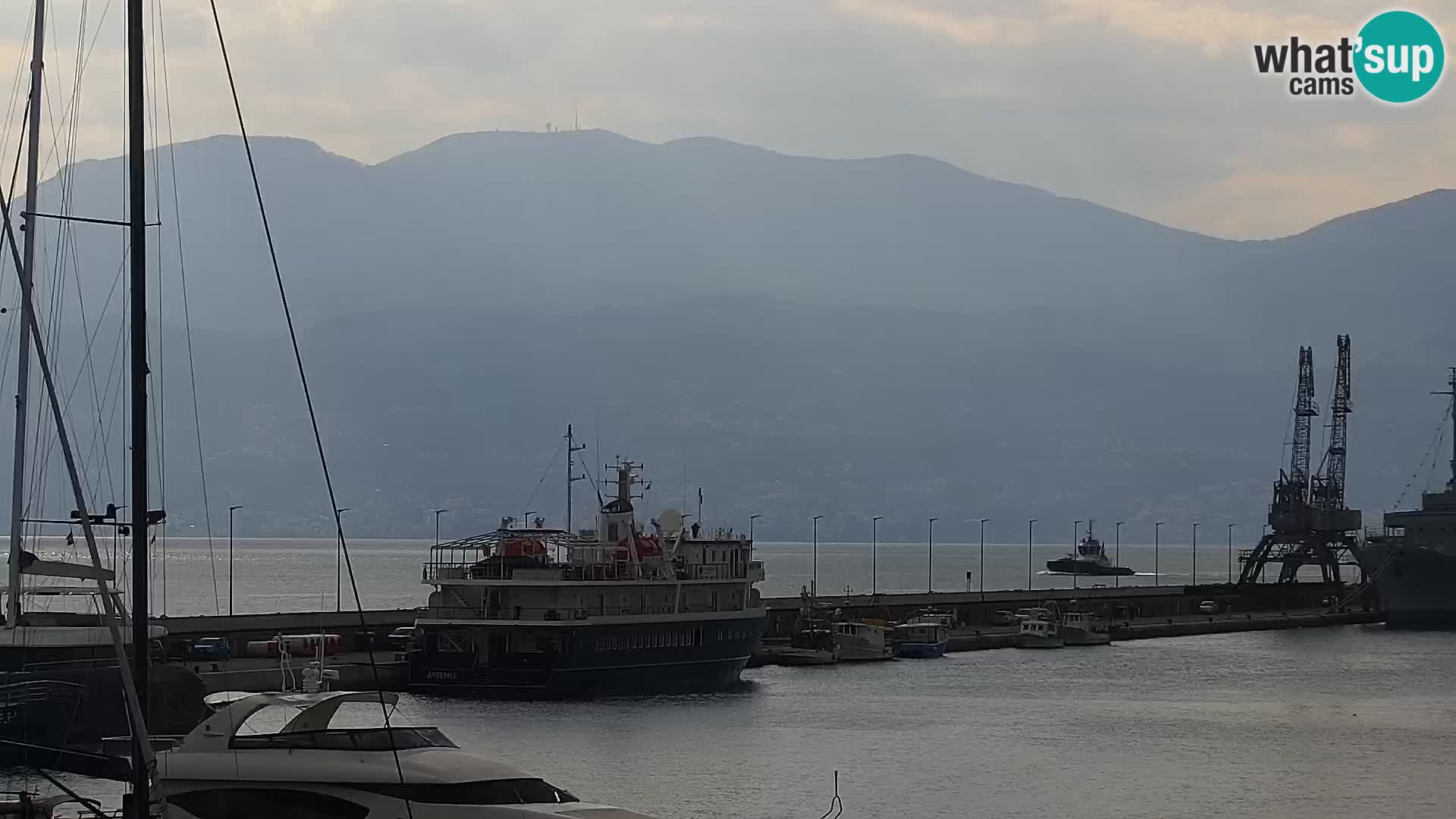 La Riva y Marina en Rijeka – Webcam en vivo Croacia