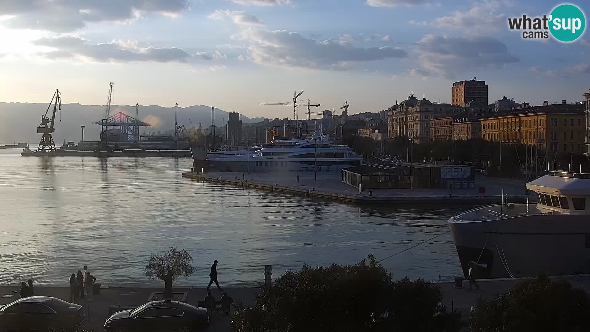 La Riva et Marina à Rijeka – Live Webcam Croatie