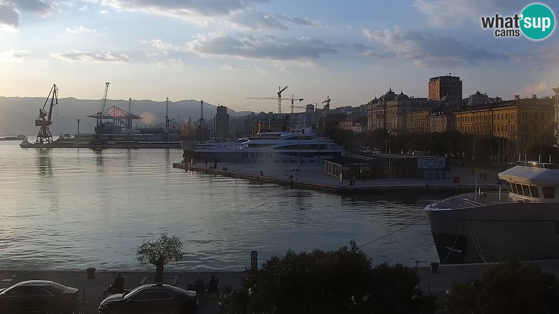 La Riva et Marina à Rijeka – Live Webcam Croatie