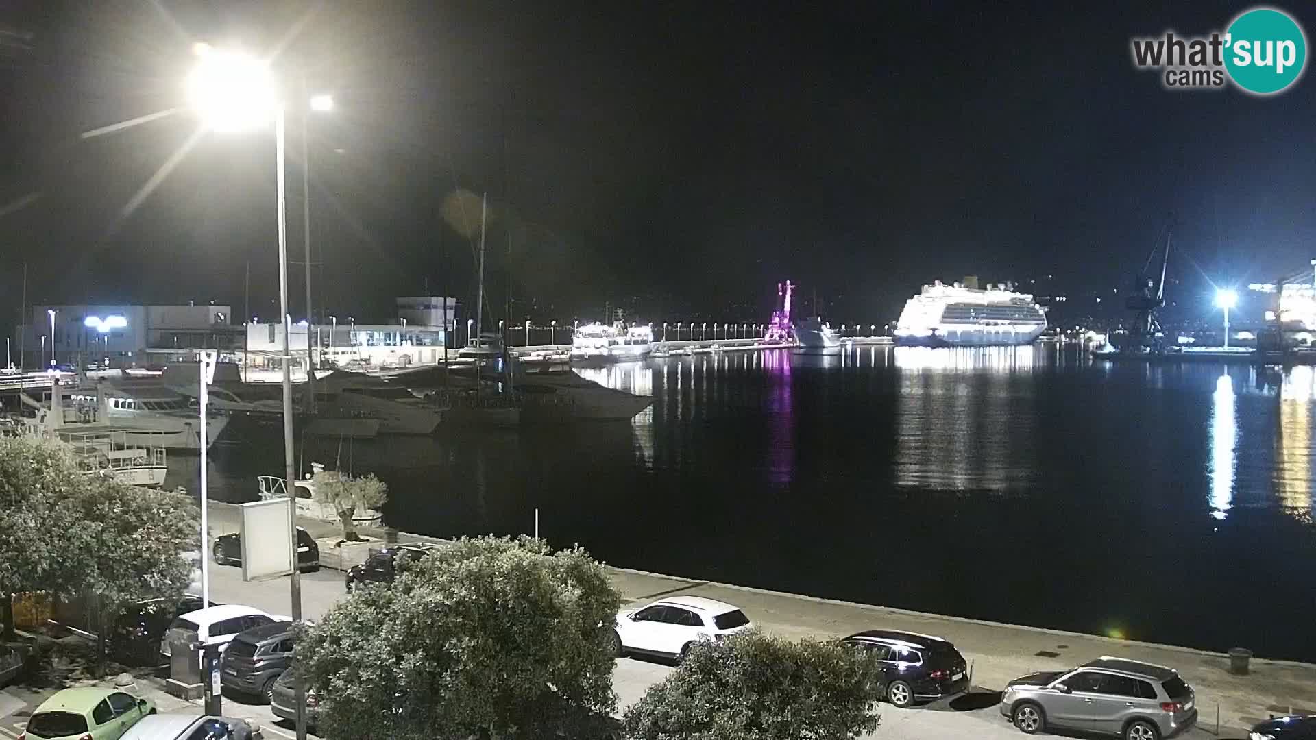 Riva in Marina v Reki – Spletna kamera v živo Hrvaška