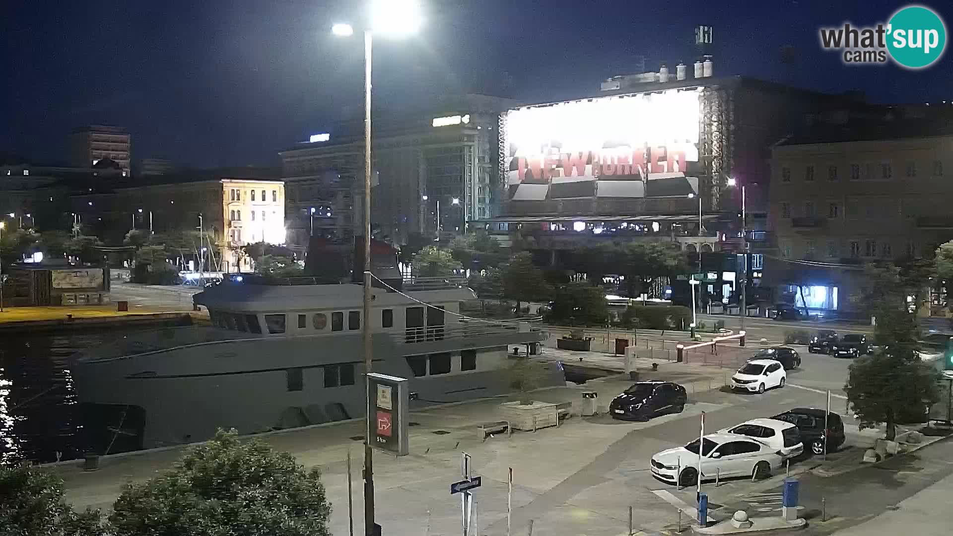 Riva in Marina v Reki – Spletna kamera v živo Hrvaška