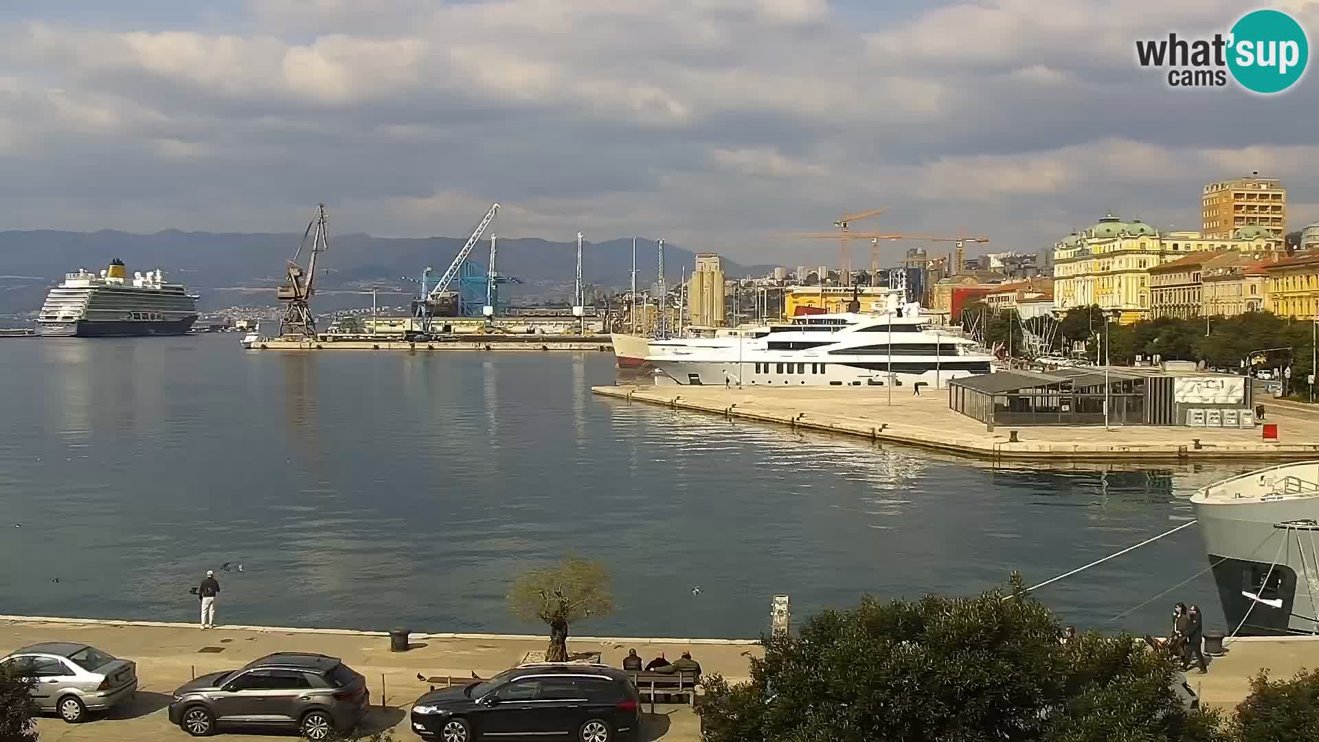 La Riva y Marina en Rijeka – Webcam en vivo Croacia