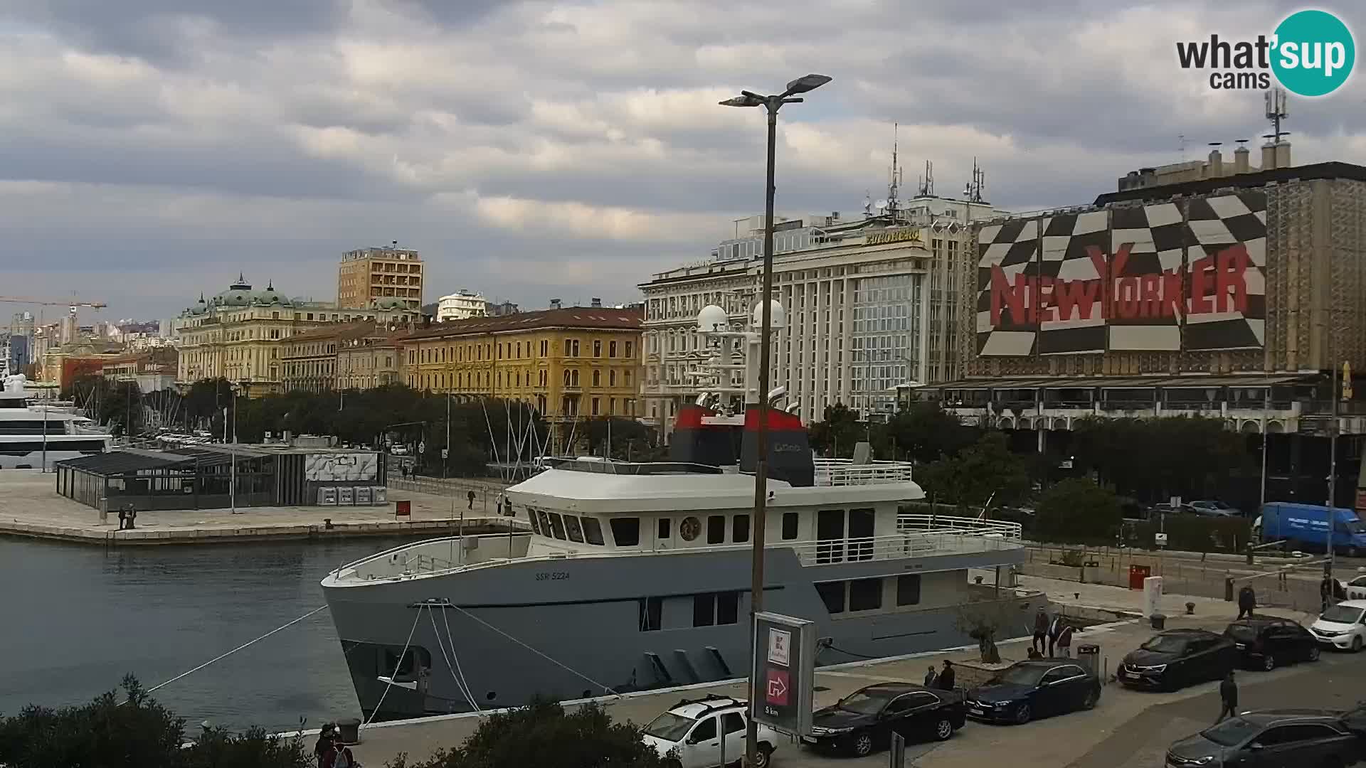 La Riva y Marina en Rijeka – Webcam en vivo Croacia