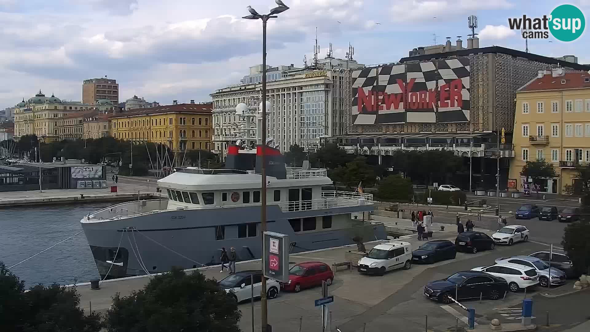 Riva i Marina u Rijeci – Web kamera uživo u Hrvatskoj