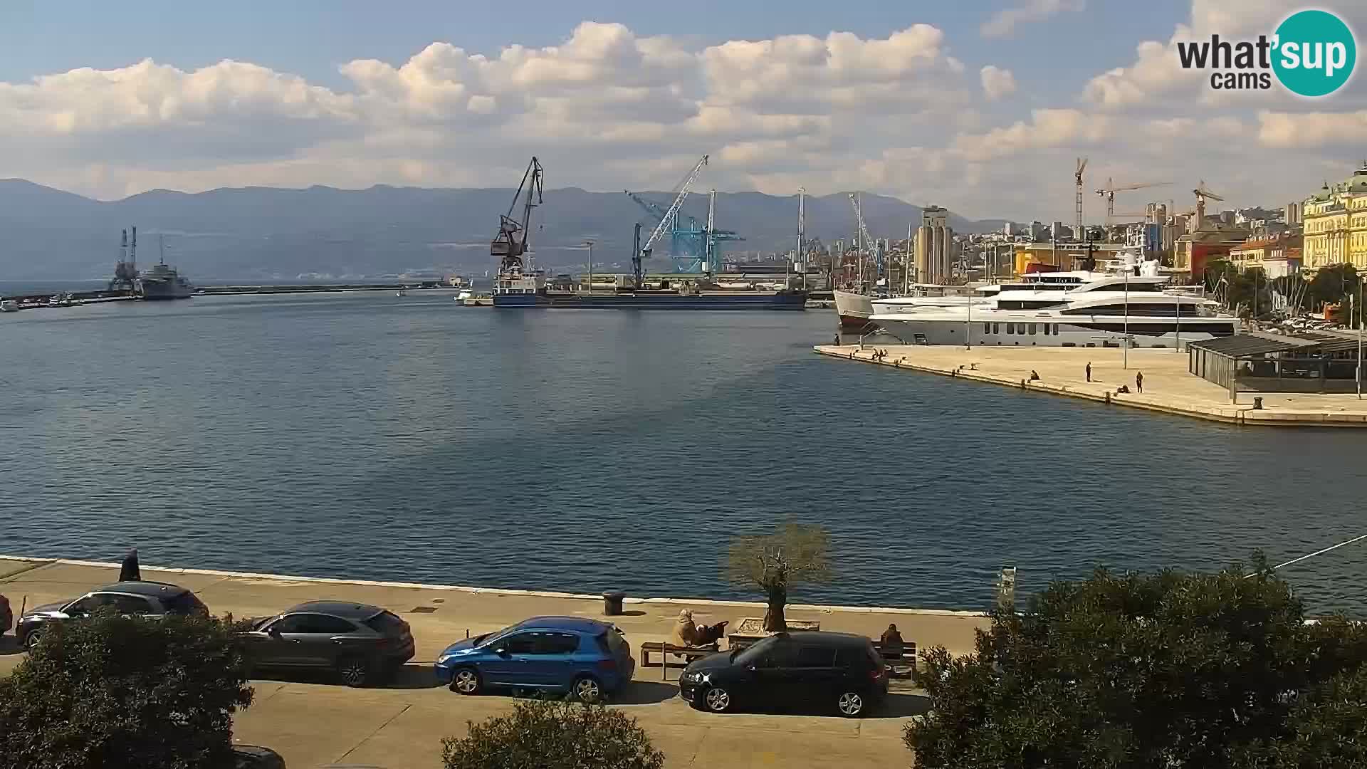 La Riva y Marina en Rijeka – Webcam en vivo Croacia