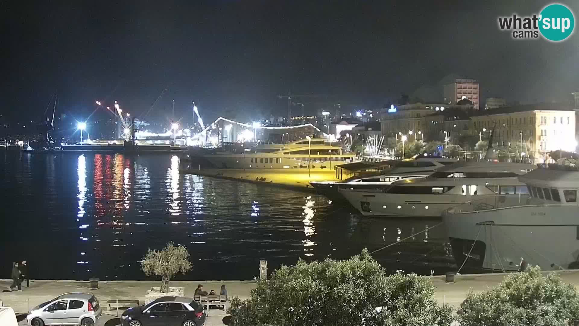 Riva in Marina v Reki – Spletna kamera v živo Hrvaška