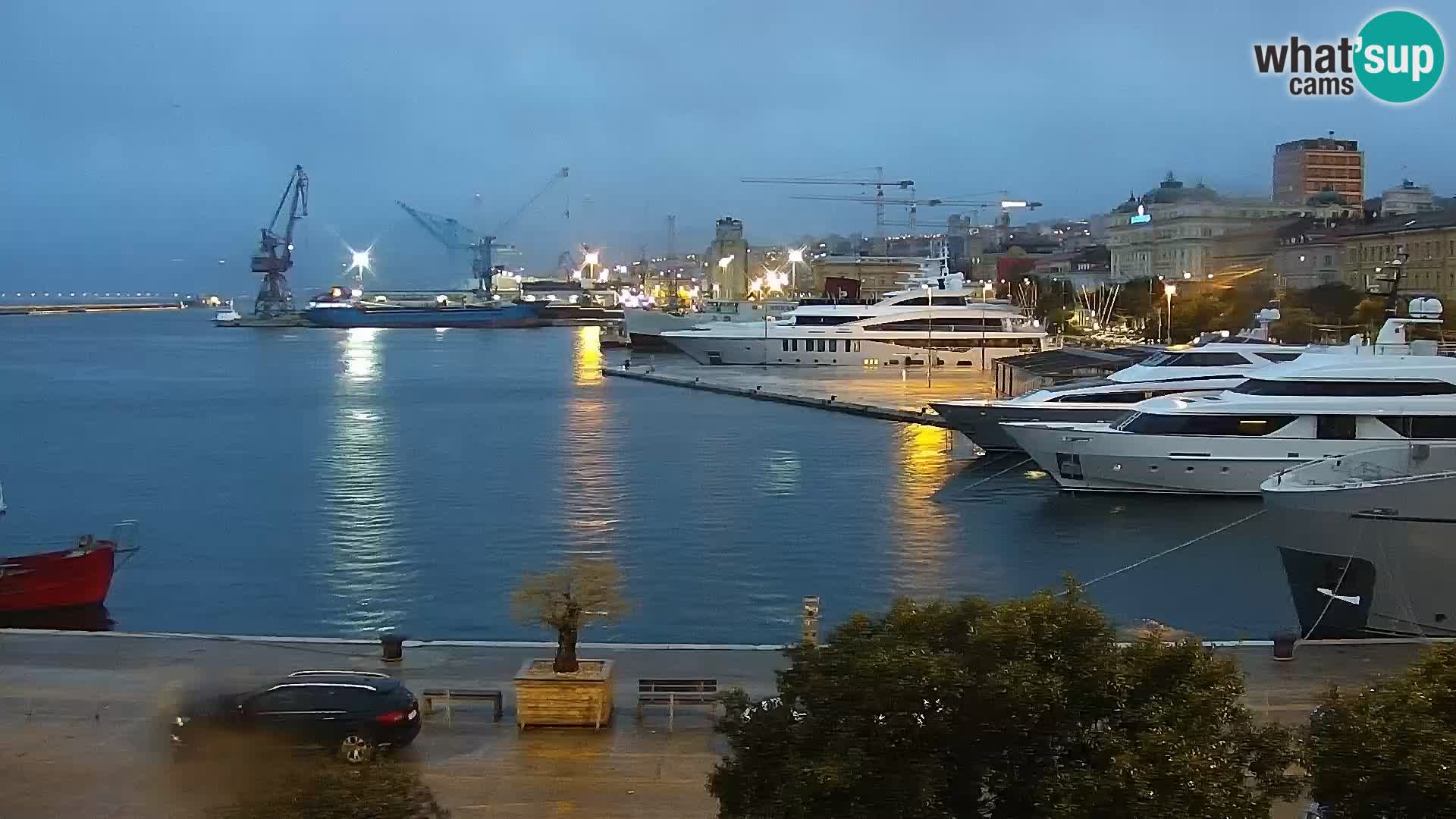 La Riva y Marina en Rijeka – Webcam en vivo Croacia