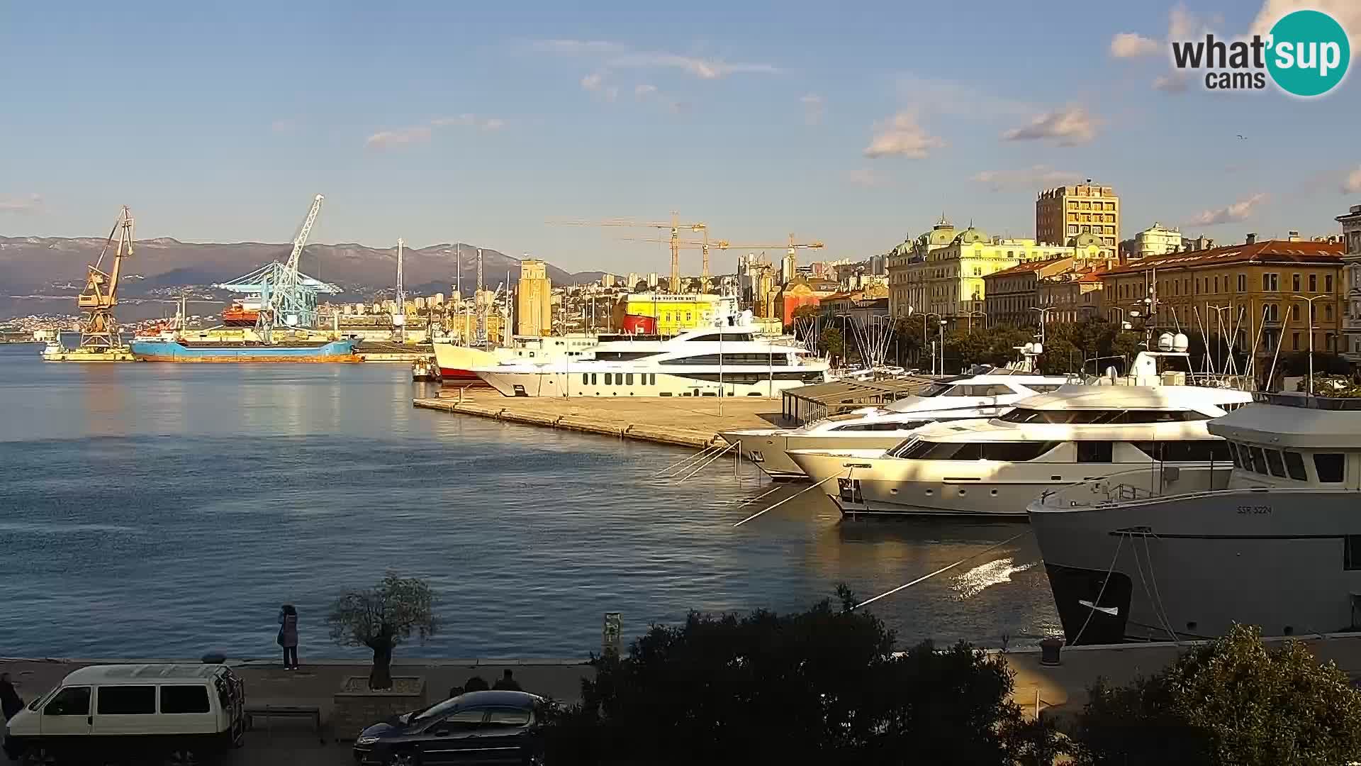 La Riva y Marina en Rijeka – Webcam en vivo Croacia