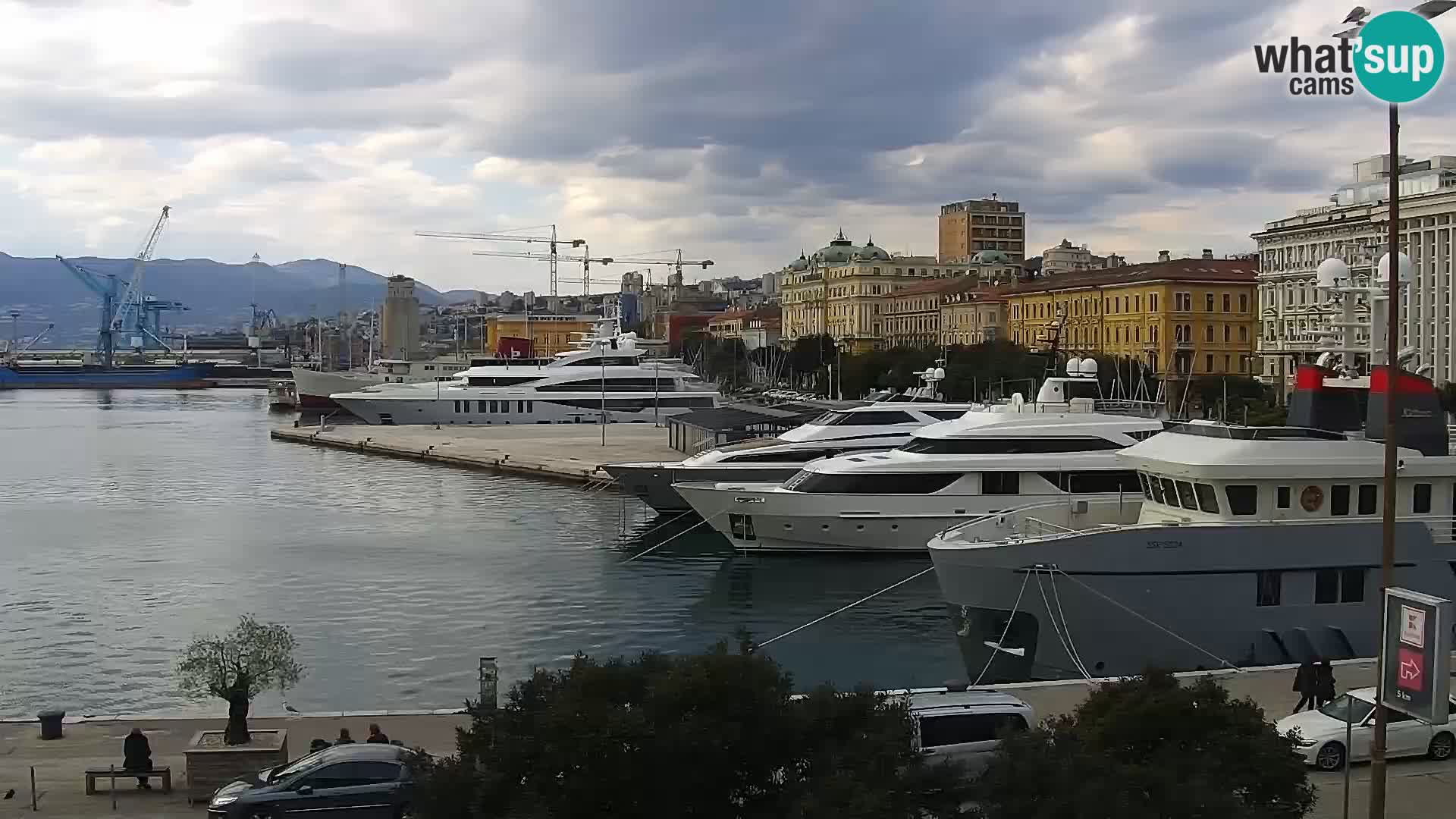 La Riva y Marina en Rijeka – Webcam en vivo Croacia