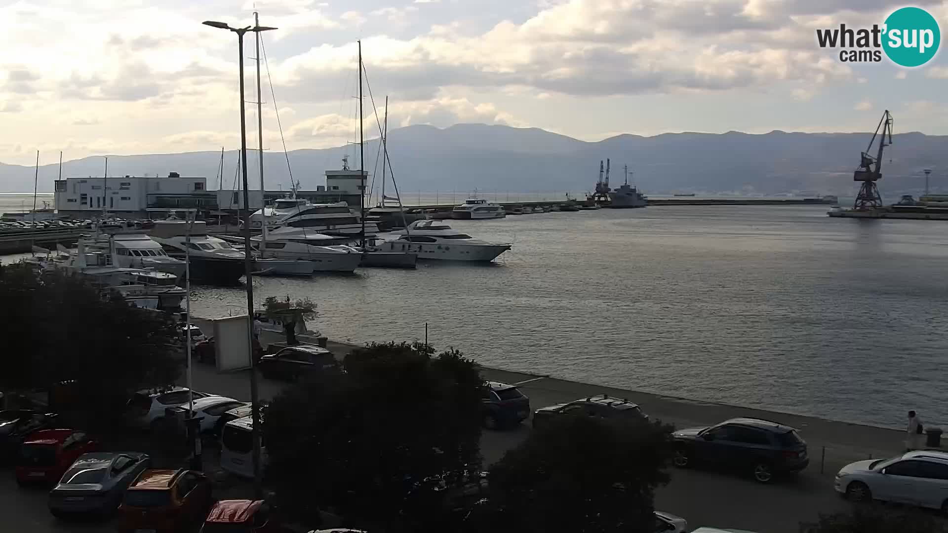 Riva i Marina u Rijeci – Web kamera uživo u Hrvatskoj