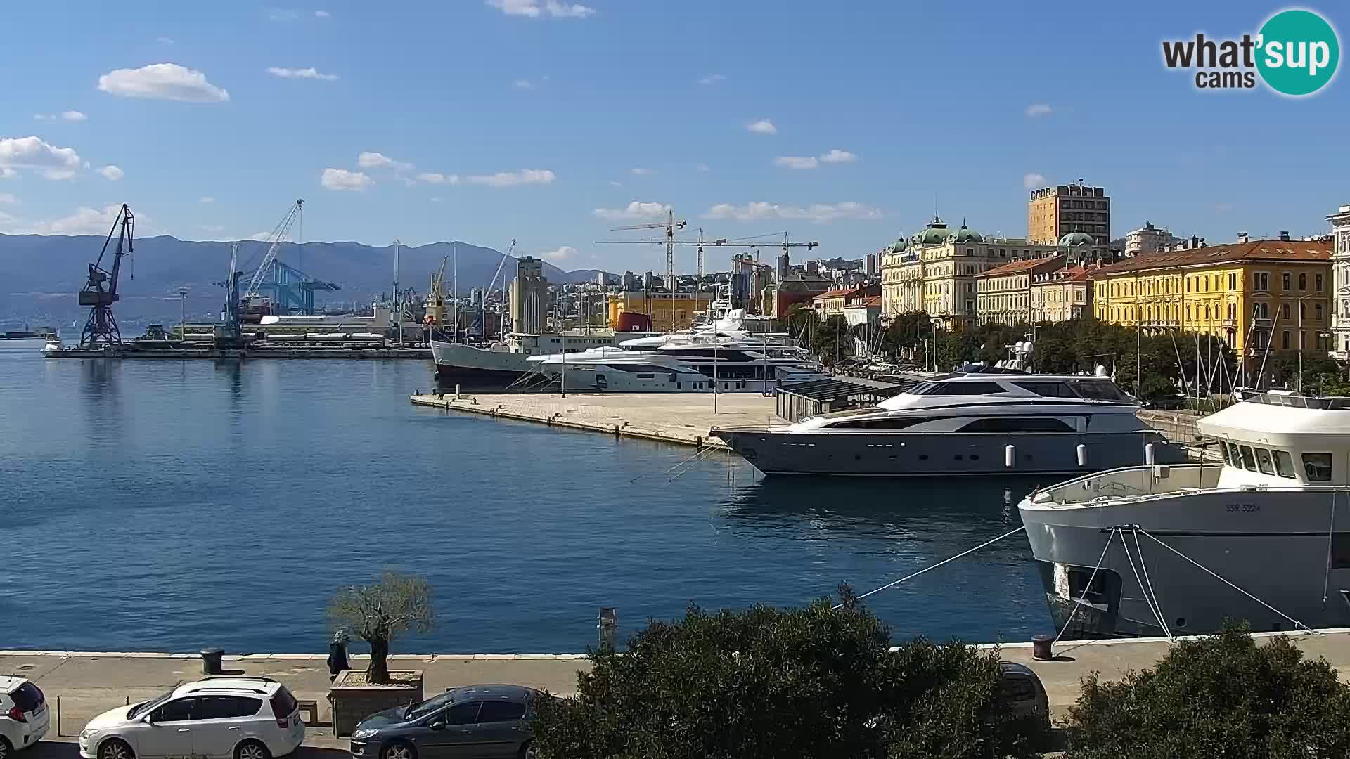 Riva in Marina v Reki – Spletna kamera v živo Hrvaška